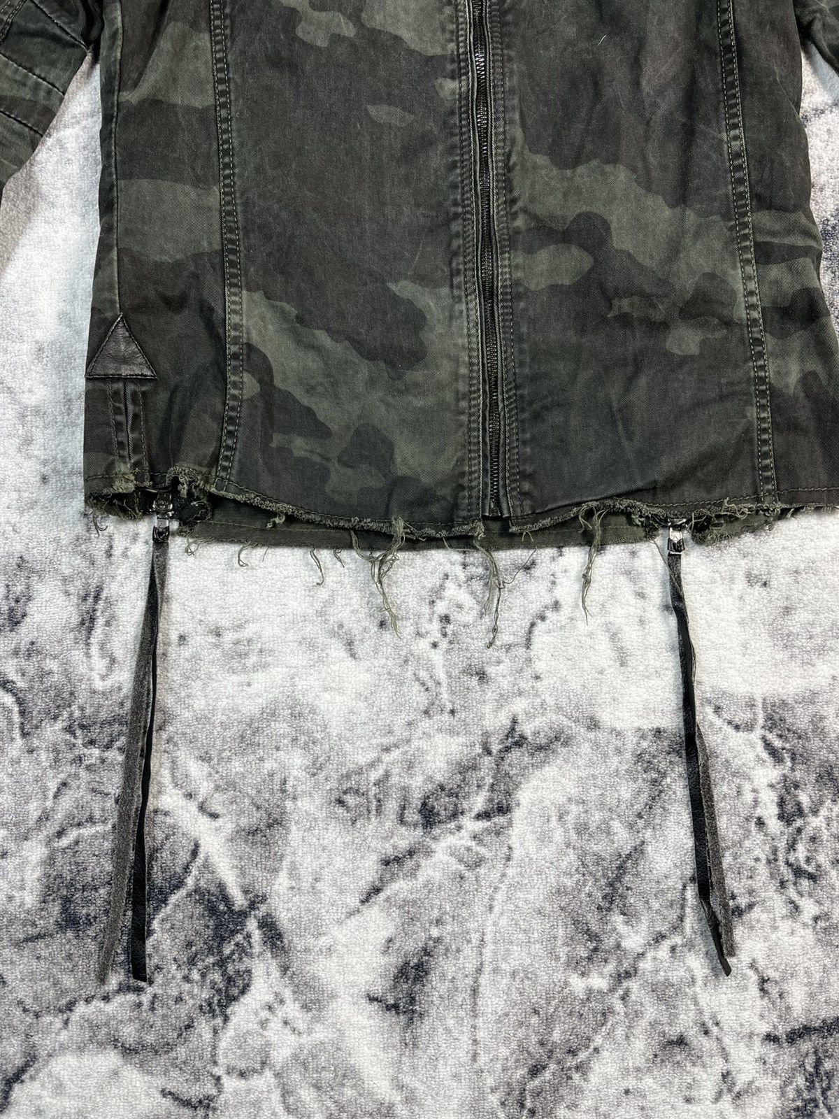 Other Be Edgy Camo Jacket / Military Style / Statement Back Print Size US M / EU 48-50 / 2 - 5 Thumbnail