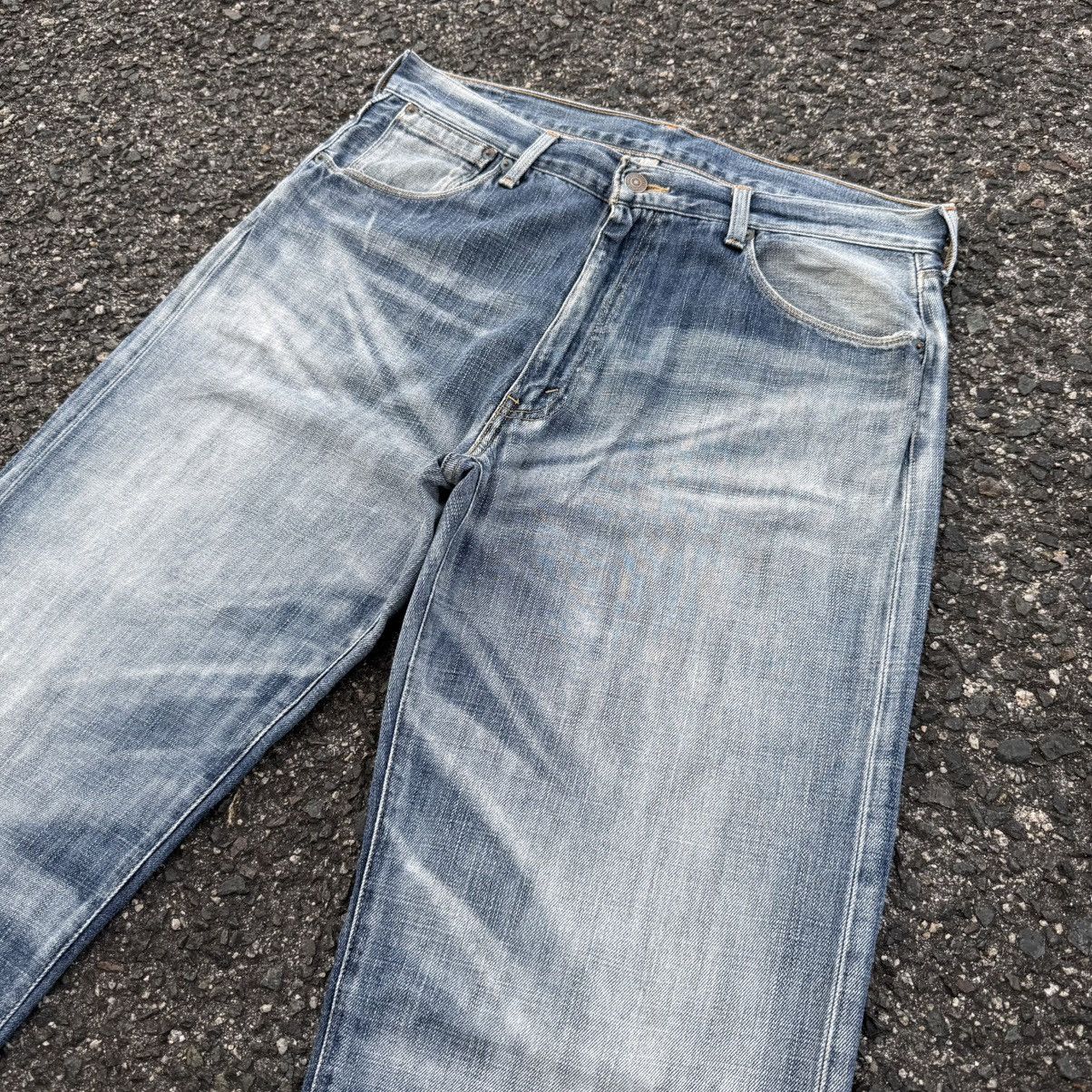 Levi's W35 Vintage Levi's 553 straight faded denim jean pants. Size US 35 - 8 Thumbnail