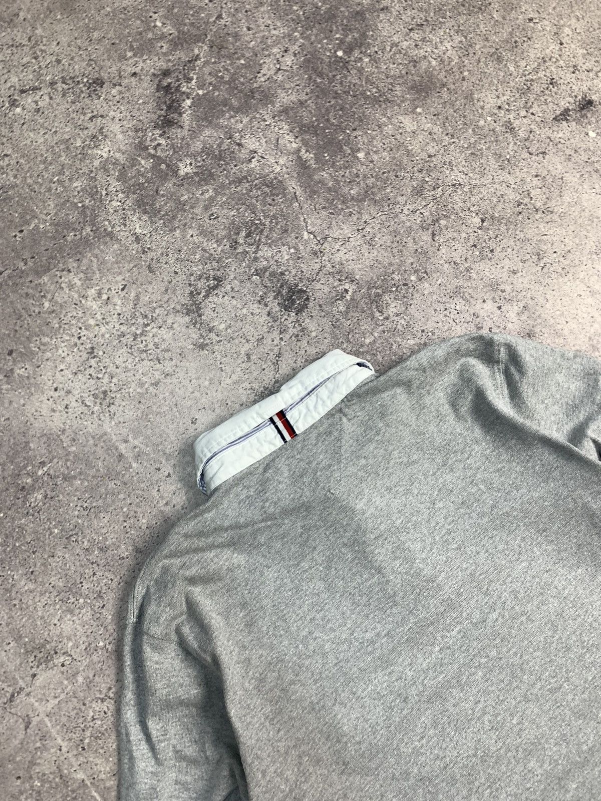 Japanese Brand Vintage Tommy Hilfiger regby long sleeve faded sk8 Y2K Size US L / EU 52-54 / 3 - 14 Thumbnail