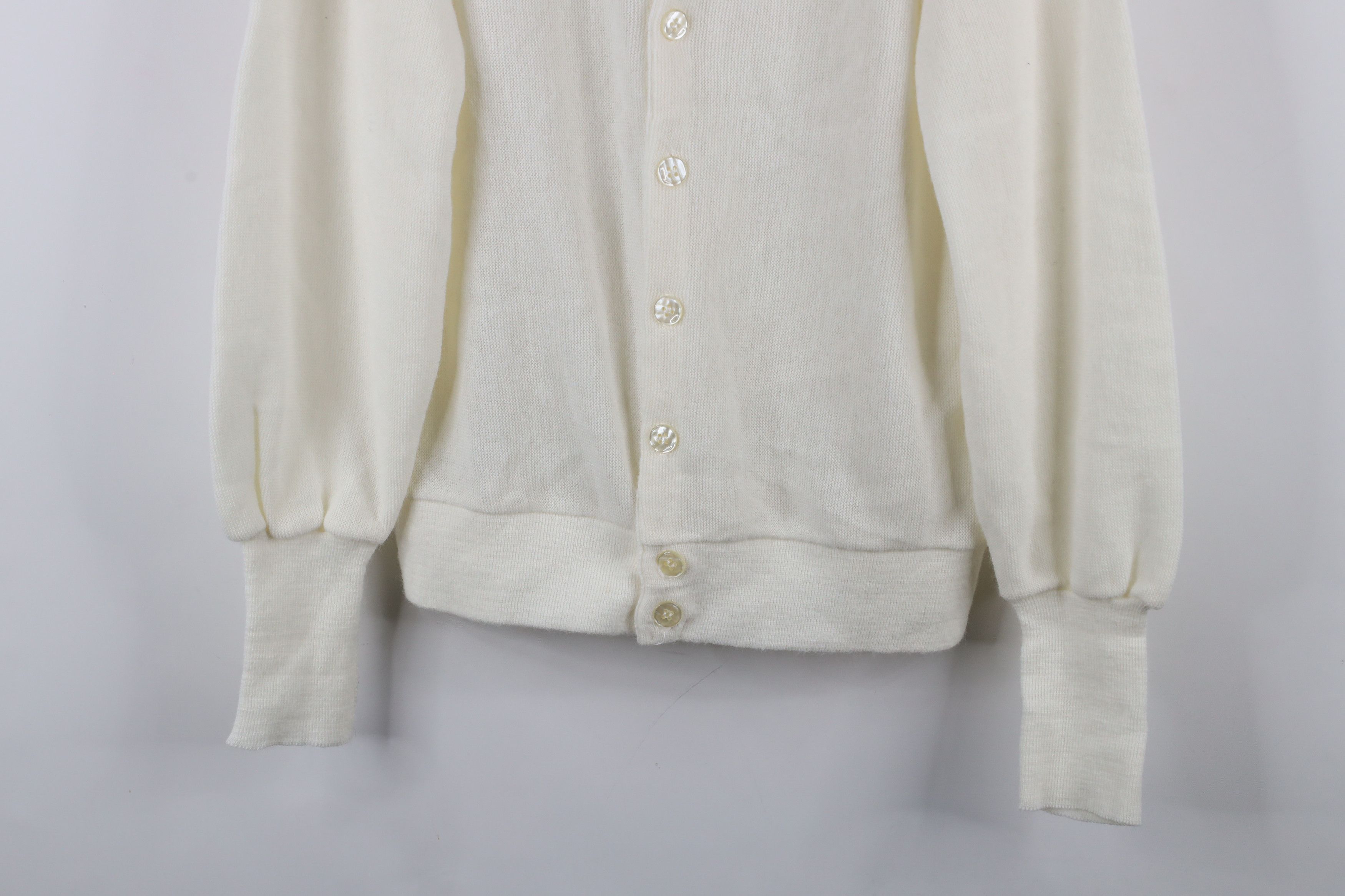 Vintage Vintage 70s Le Tigre Patch Knit Cardigan Sweater White USA Size US M / EU 48-50 / 2 - 3 Thumbnail