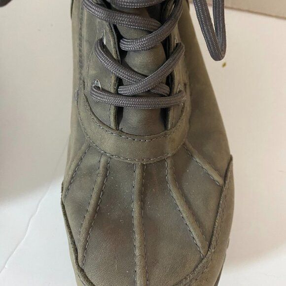 Ugg UGG Waterproof Women’s Shearling Winter Boots Size 8 Size US 8 / IT 38 - 14 Thumbnail