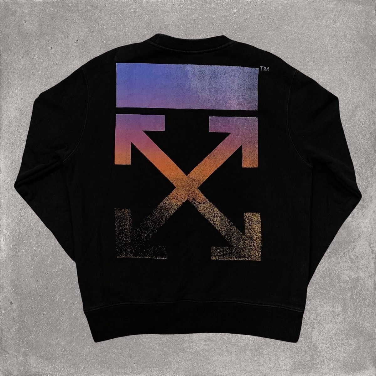 Off-White Off White Medium Degrade Arrows Black Sweatshirt Crewneck Size US M / EU 48-50 / 2 - 1 Thumbnail