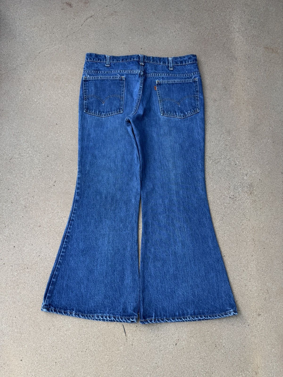 Levi's Vtg 70’s Levi’s 684 Orange Tab Bellbottom Flare Jeans 35x28 Size US 35 - 2 Thumbnail