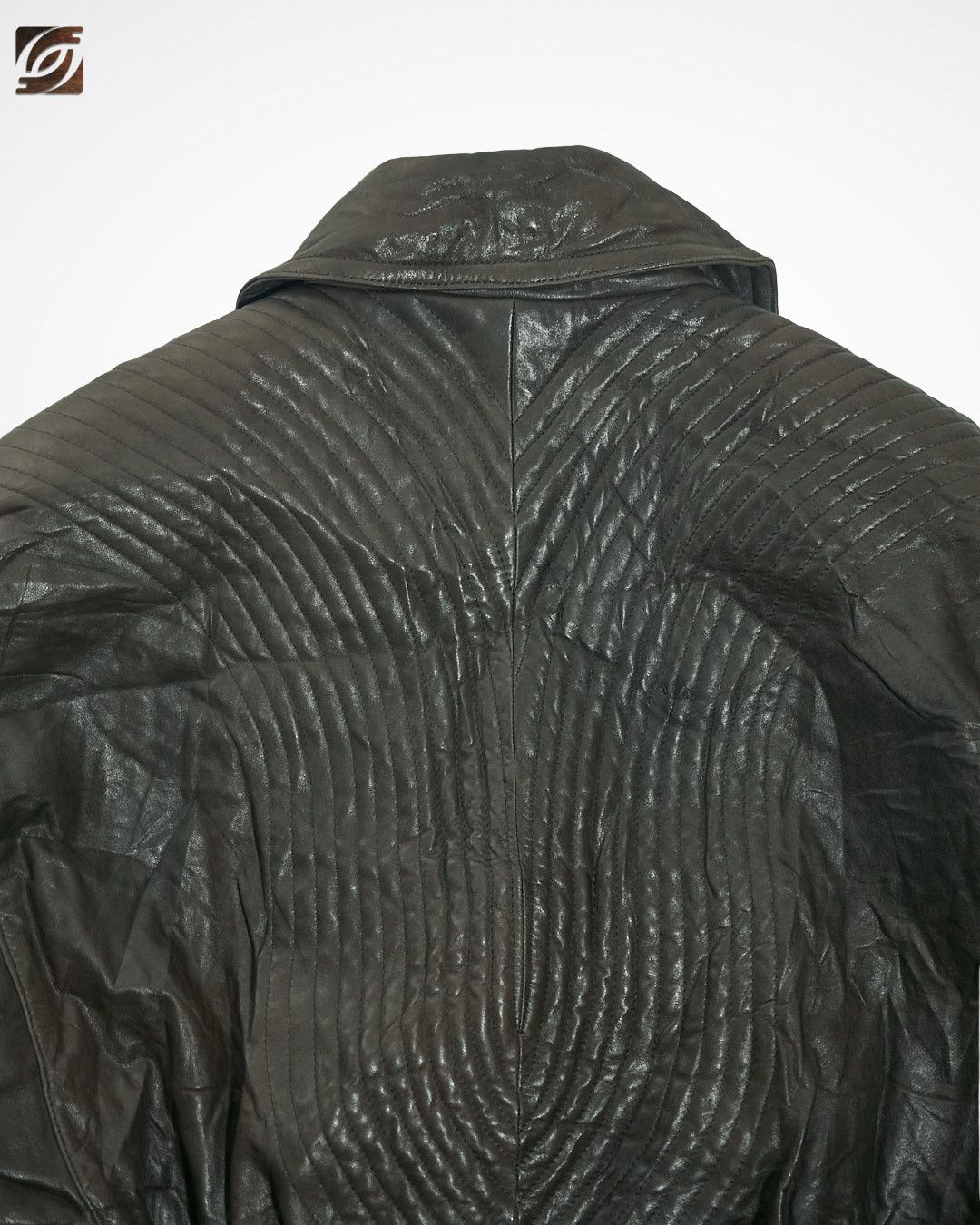 Versace Gianni Versace 1980s Pleated Leather Bomber Jacket Sample Size US L / EU 52-54 / 3 - 8 Thumbnail
