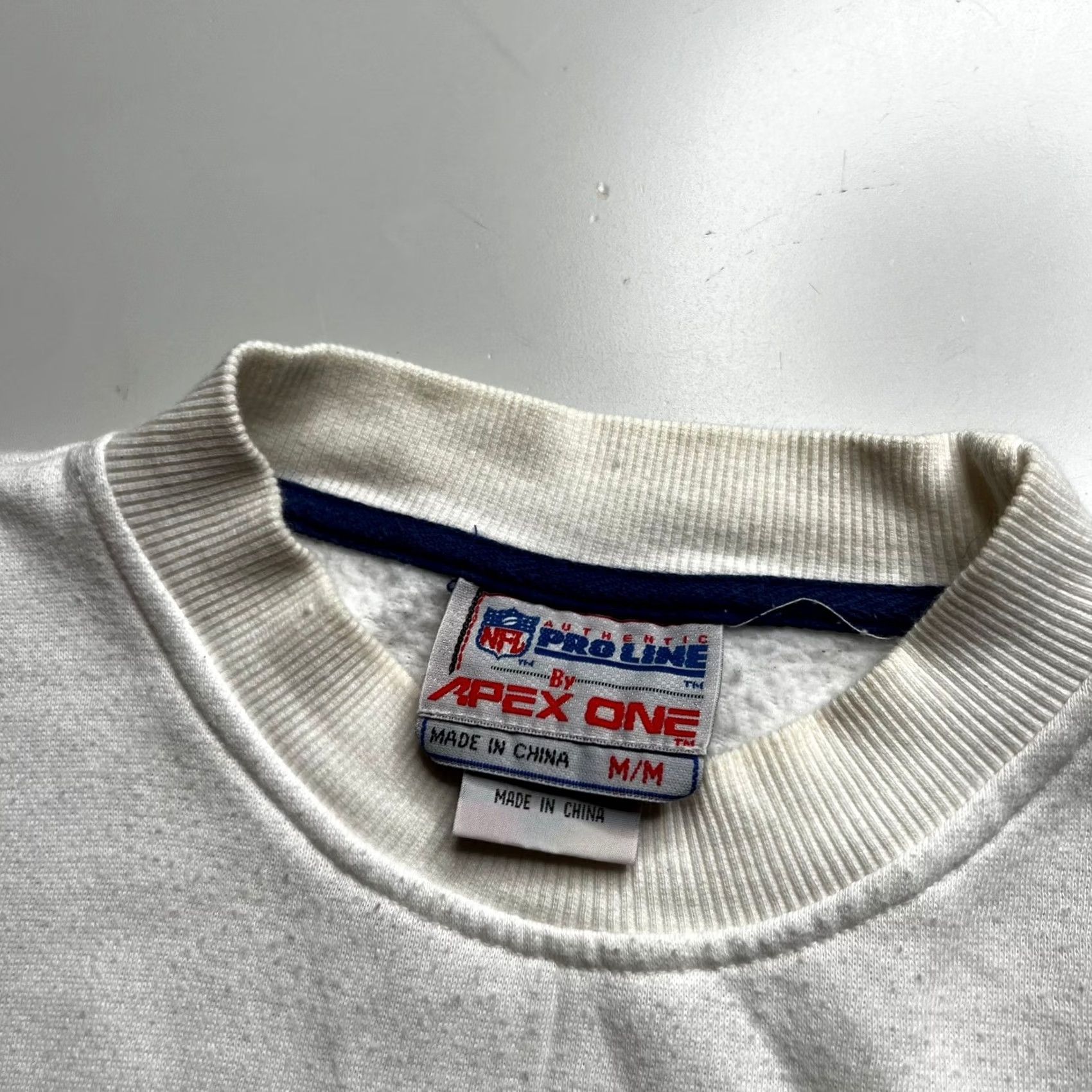 NFL VINTAGE Dallas Cowboys Sweatshirt Mens M White Blue Stars NFL Apex One Crewneck 90s Size US M / EU 48-50 / 2 - 5 Thumbnail