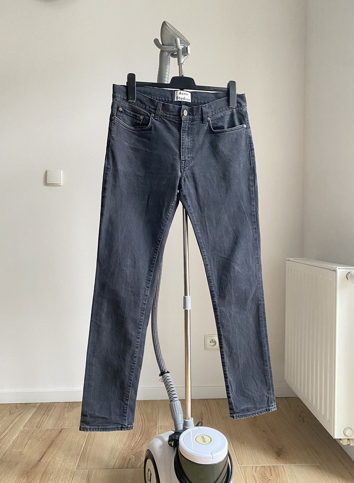 Acne Studios Acne Studios Thin Used Cash Jeans Size US 32 / EU 48 - 1 Thumbnail