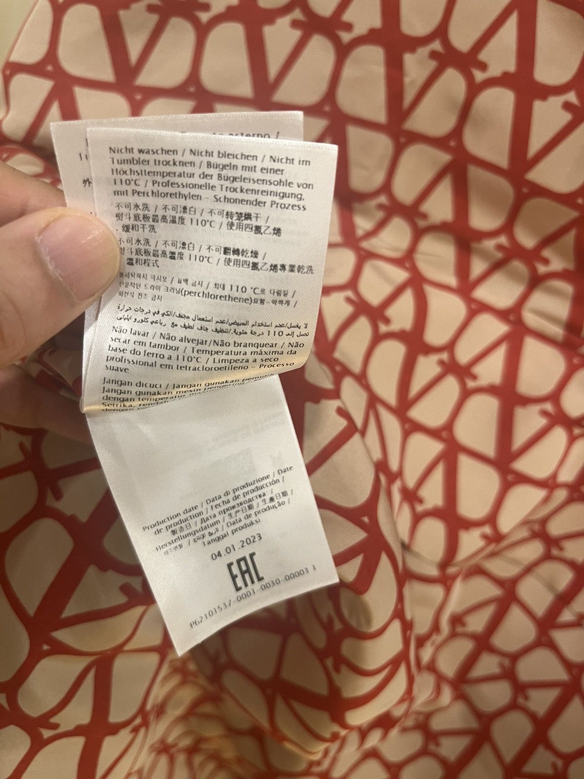 Valentino SILK FAILLE ANORAK WITH ALL-OVER TOILE ICONOGRAPHE PRINT Size US S / EU 44-46 / 1 - 19 Thumbnail