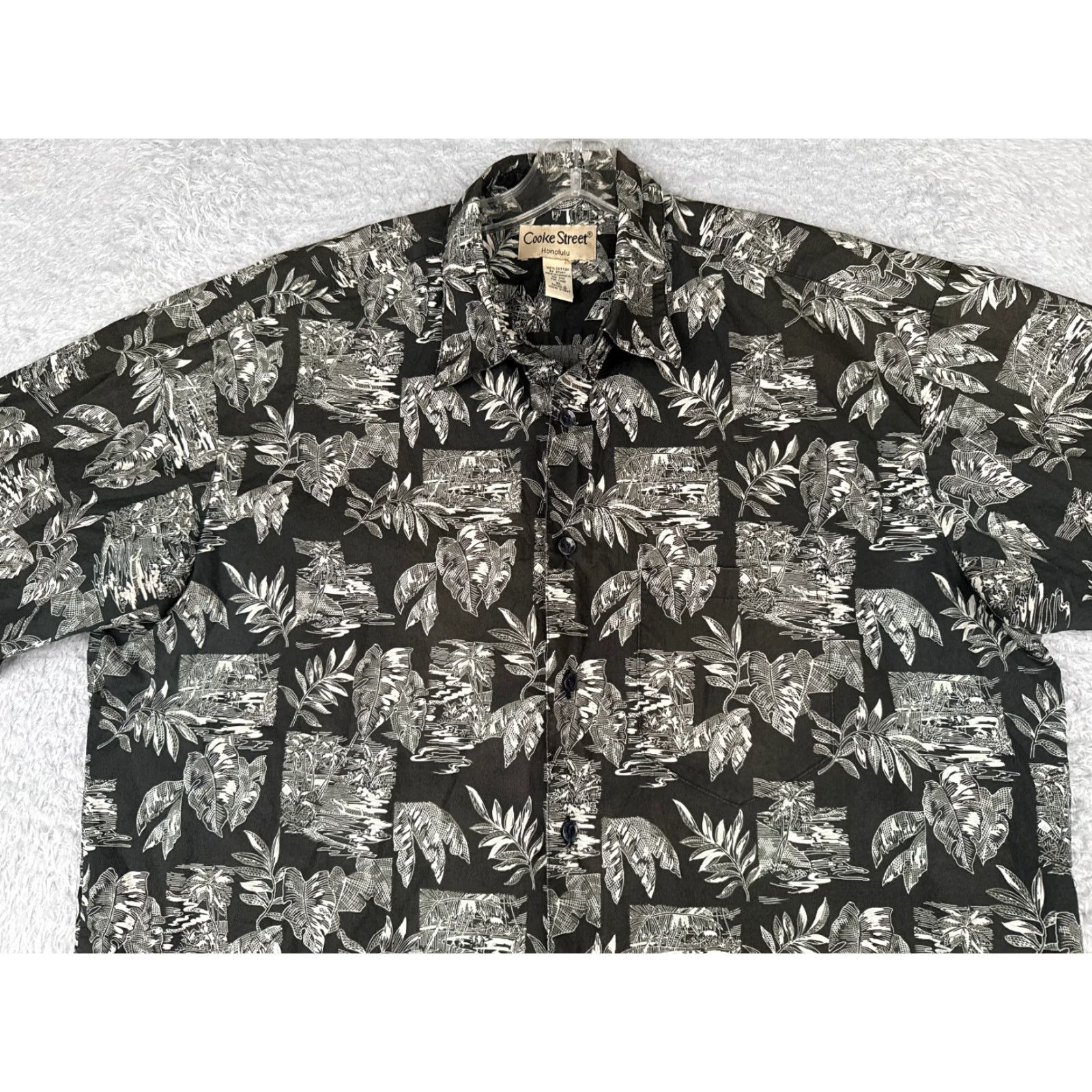 Vintage VINTAGE Cooke Street Hawaiian Shirt XL Black Floral 100% Cotton Button-Up Aloha Mens Size US XL / EU 56 / 4 - 4 Thumbnail