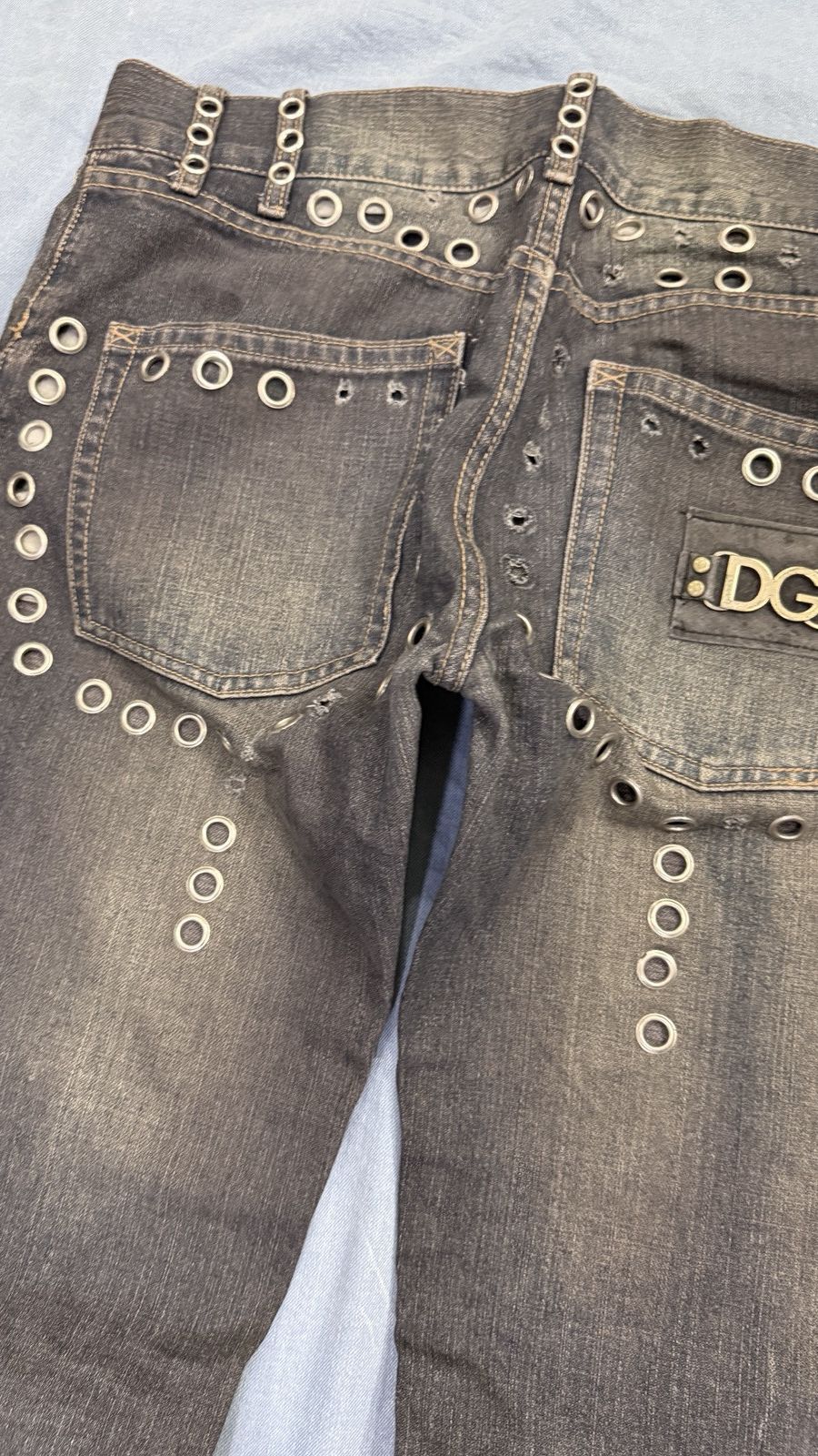 Dolce & Gabbana SS2006 DOLCE & GABBANA EYELET STUDDED JEANS Size US 36 / EU 52 - 10 Thumbnail