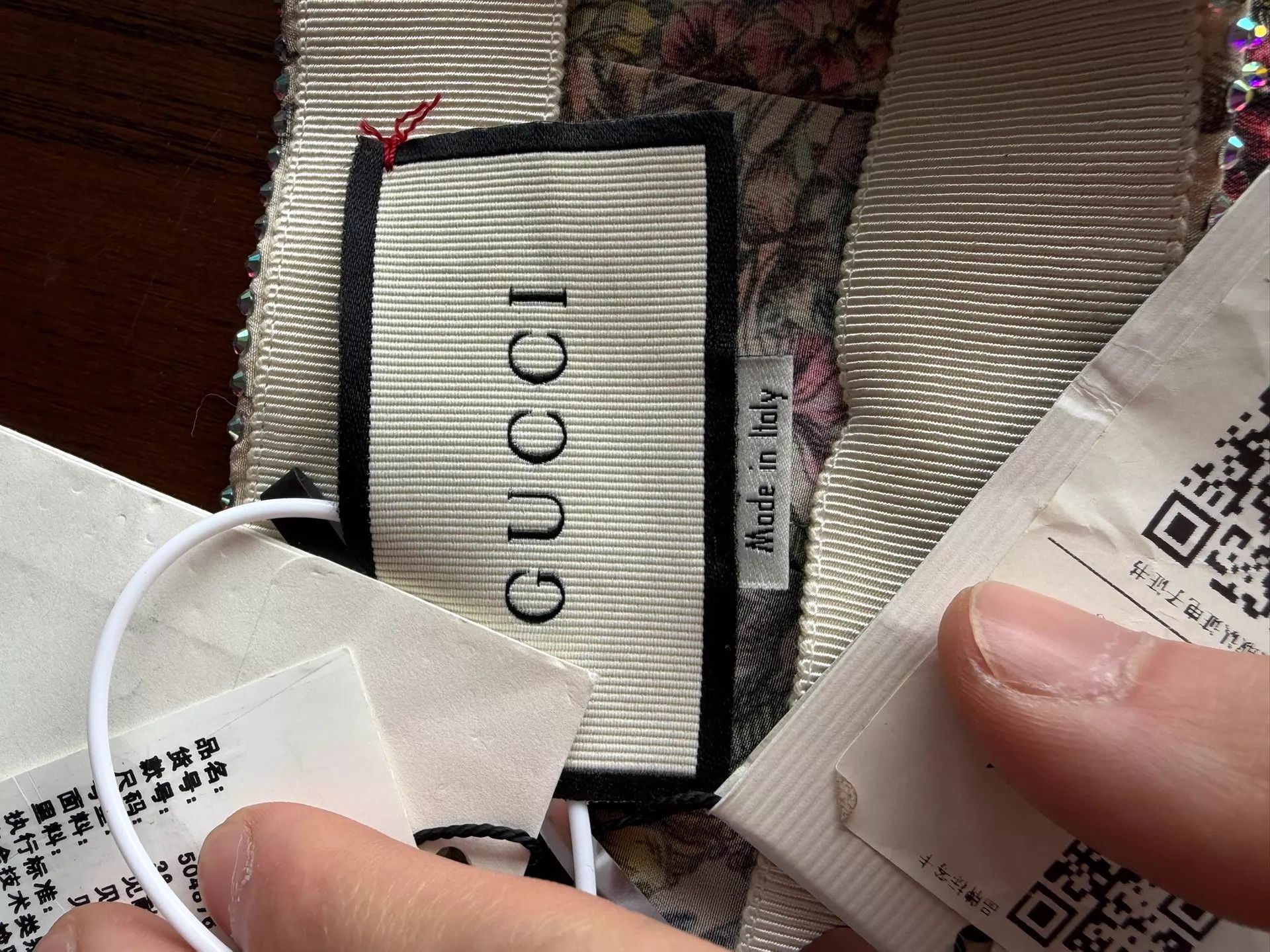 Gucci Gucci Floral Crystal Embellished Runway Skirt Size 26" / US 2 / IT 38 - 3 Thumbnail