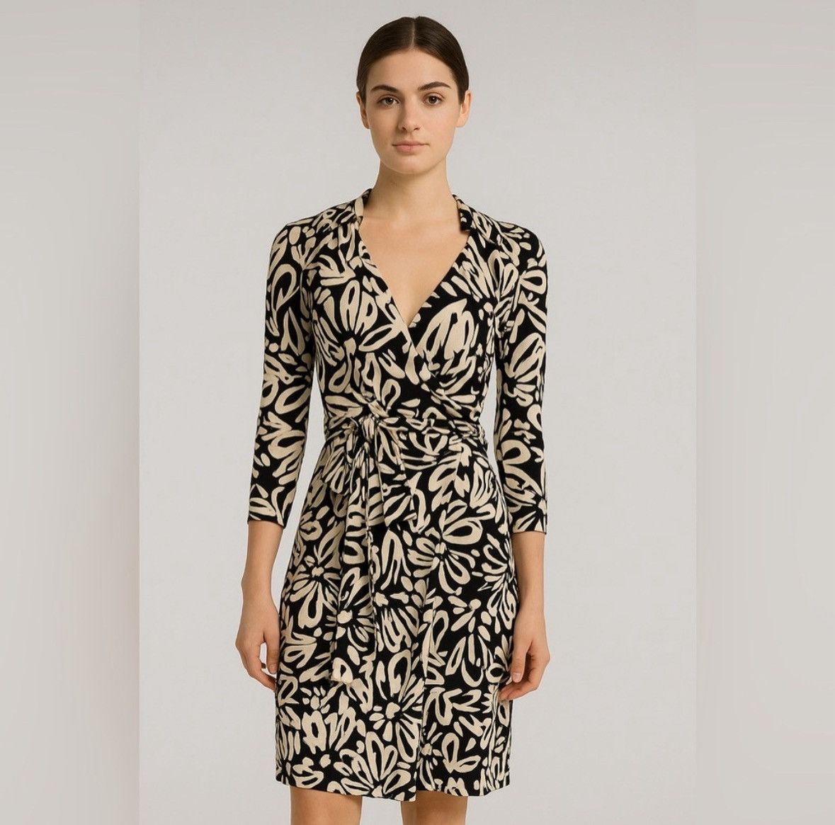 DIANE Von Furstenberg Julian Silk Wrap Dress/Size 4