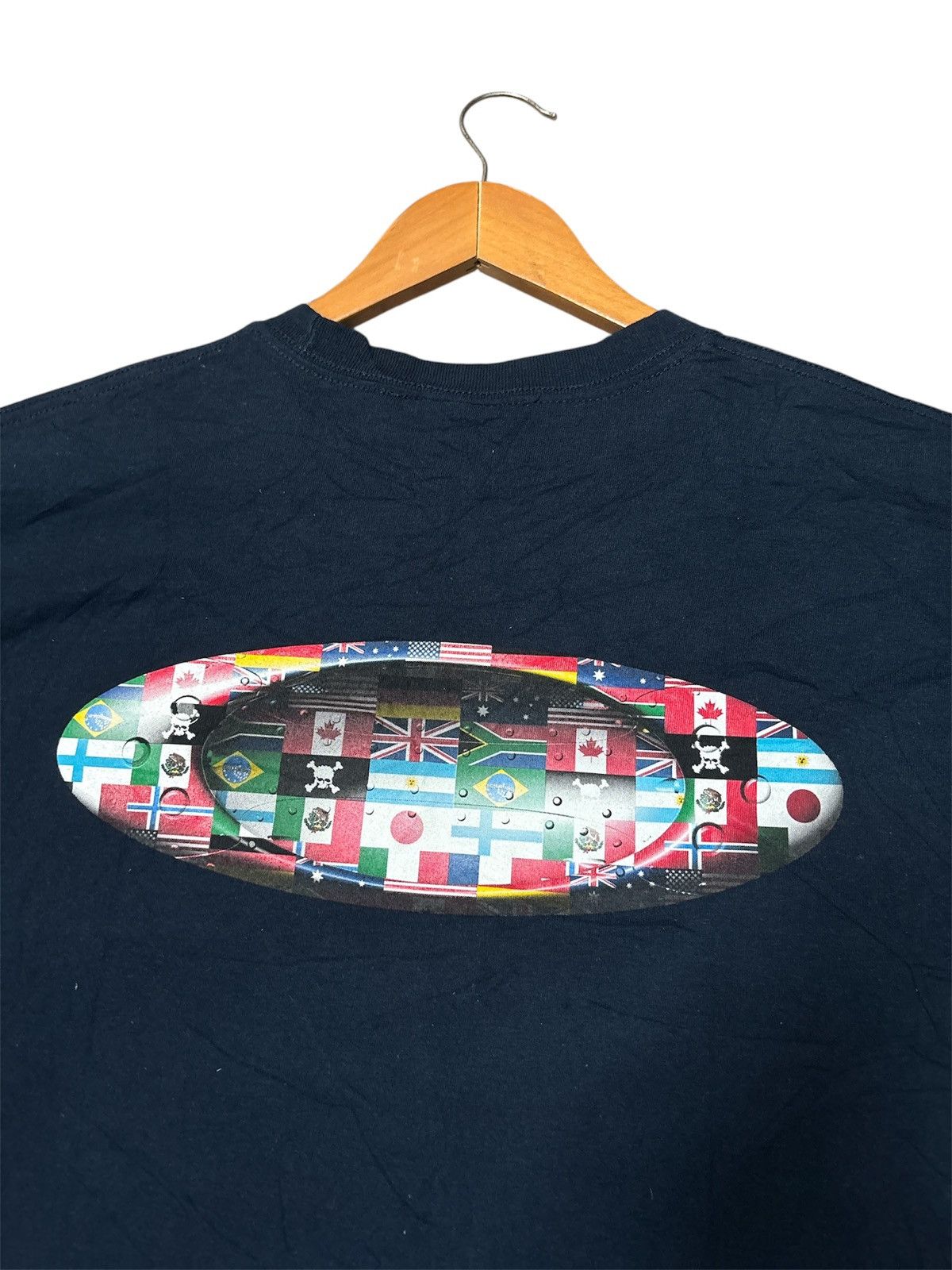 Oakley 💥RARE💥OAKLEY WORLD WIDE FLAG TSHIRT TEE🔥 Size US M / EU 48-50 / 2 - 5 Thumbnail