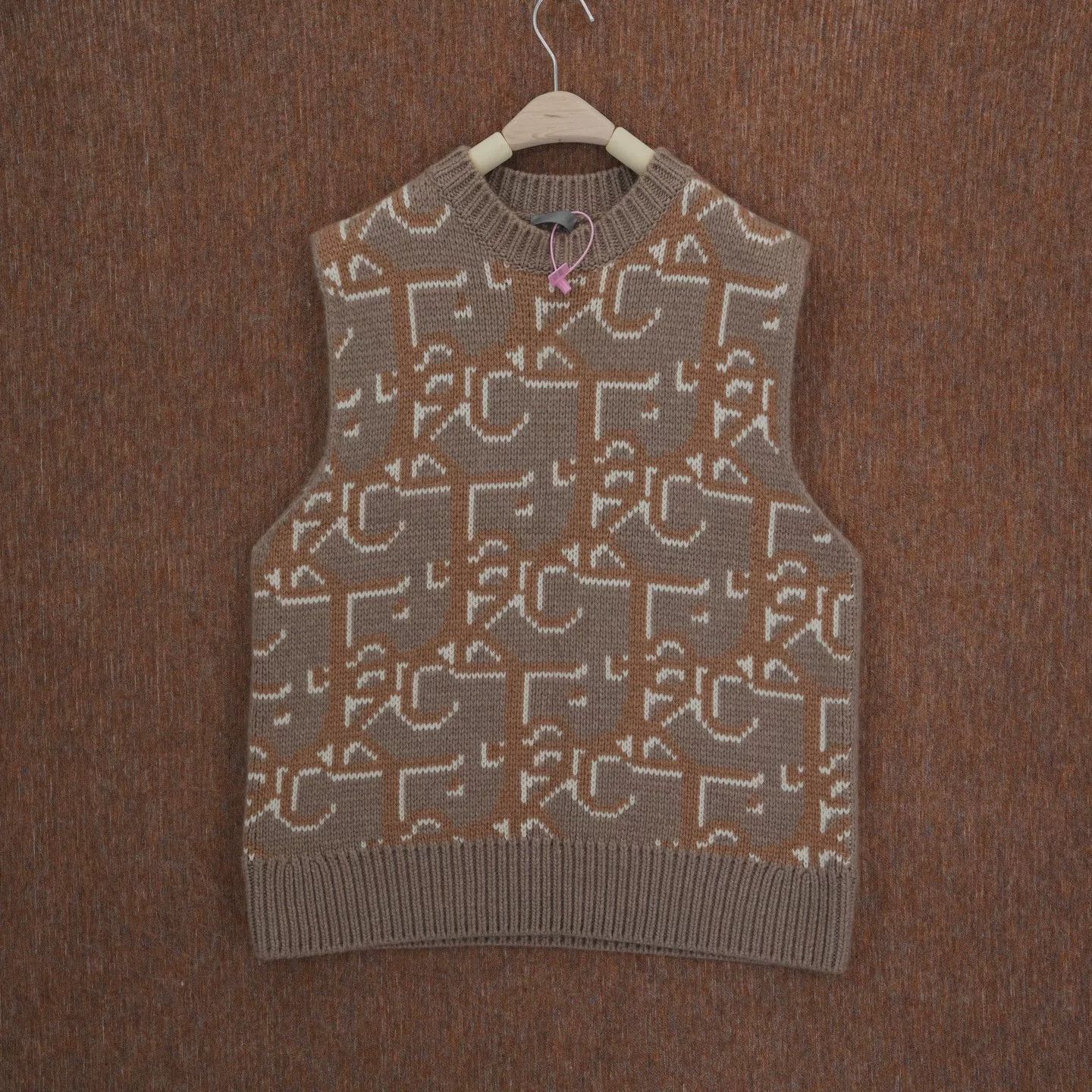Dior DIOR x Travis Scott FW22 Monogram Knit Vest Size US S / EU 44-46 / 1 - 1 Thumbnail
