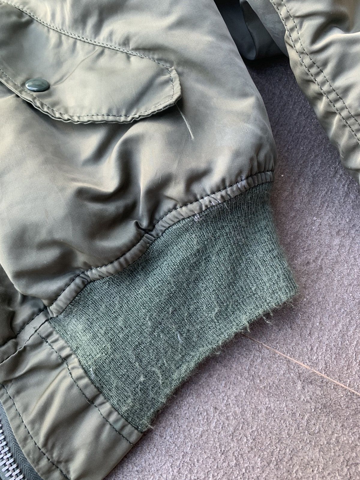 Alpha Industries × Vintage Alpha Industries MA-1 Patches Bomber Jacket Size US M / EU 48-50 / 2 - 9 Thumbnail