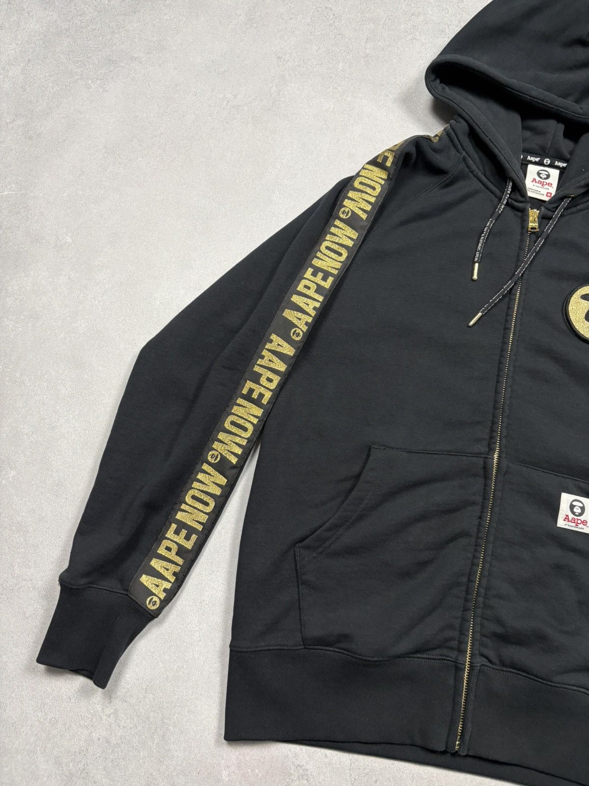 Aape AAPE By A Bathing Ape Black Zip Hoodie Gold Logo Tape Y2K M Size US M / EU 48-50 / 2 - 3 Thumbnail