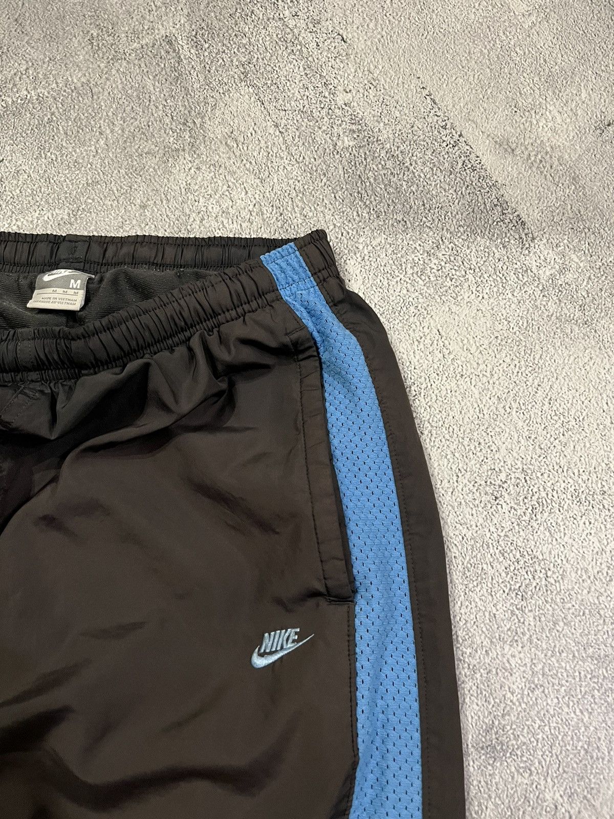 Vintage Vintage Y2k Nike Nylon Drill Track Pants 00’s Size US 32 / EU 48 - 5 Thumbnail