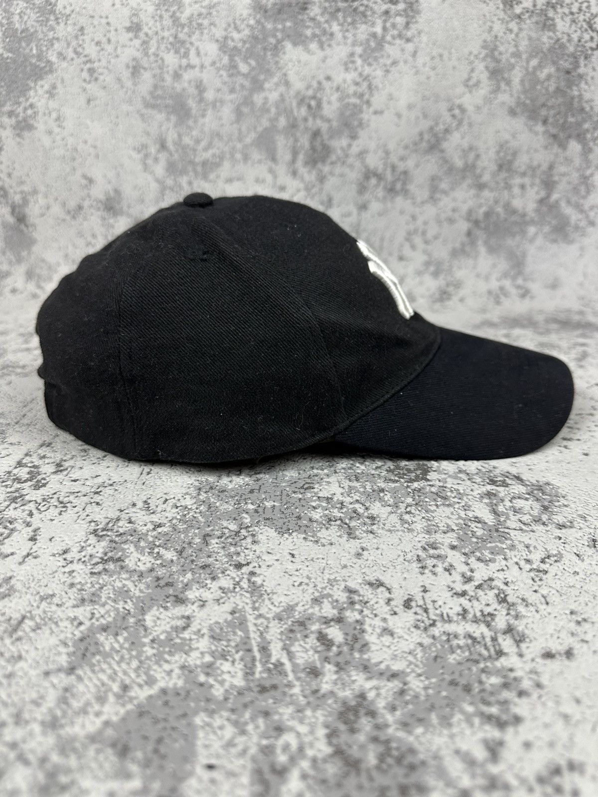 Other Vintage New York Yankees Cap Black MLB Genuine Merchandise Size ONE SIZE - 4 Thumbnail