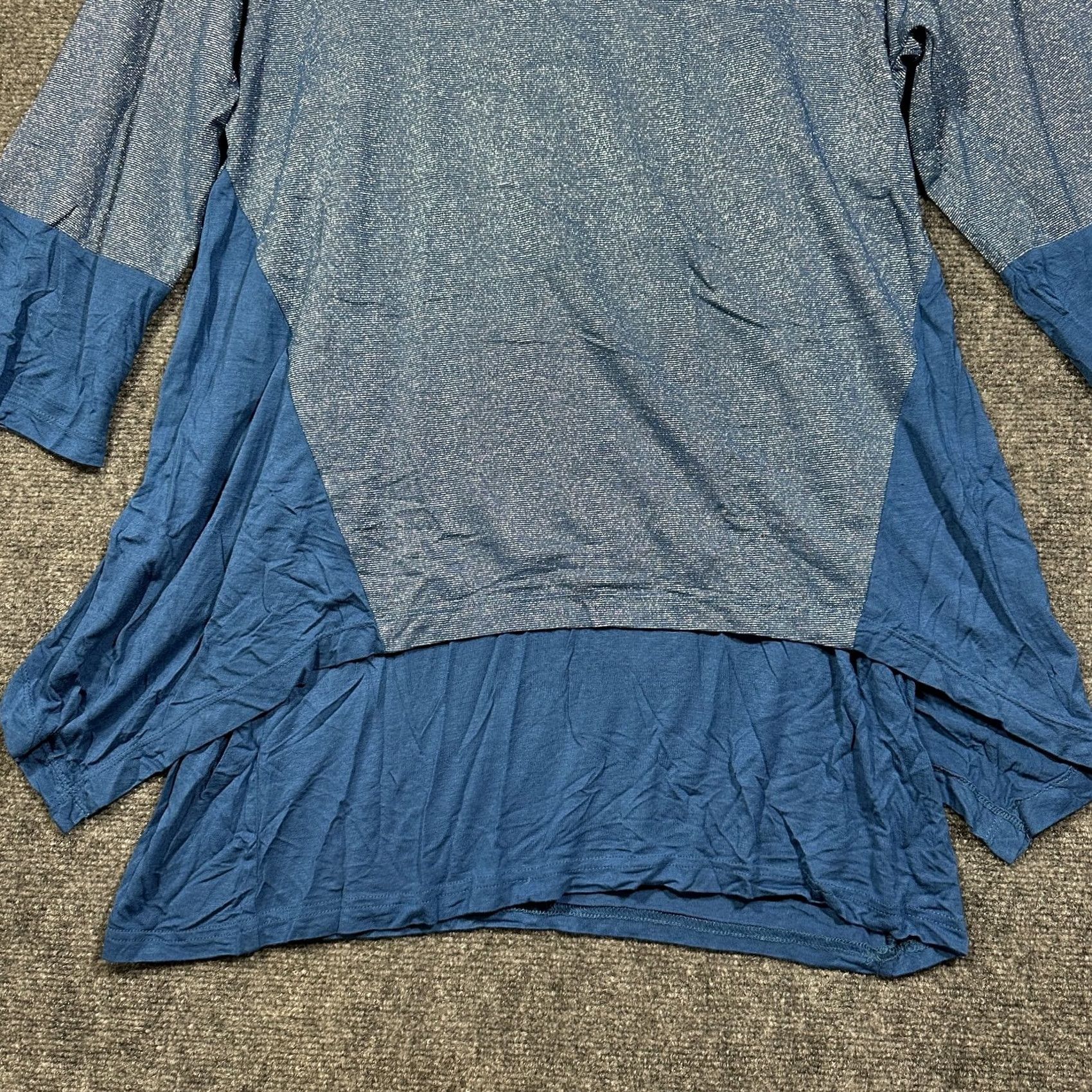 Vintage LOGO Lori Goldstein Womens Tunic Top Blue Silver Metallic Sparkle Logo by Lori Goldstein TUnique Tunic? (reordered per rules) Size M / US 6-8 / IT 42-44 - 2 Thumbnail