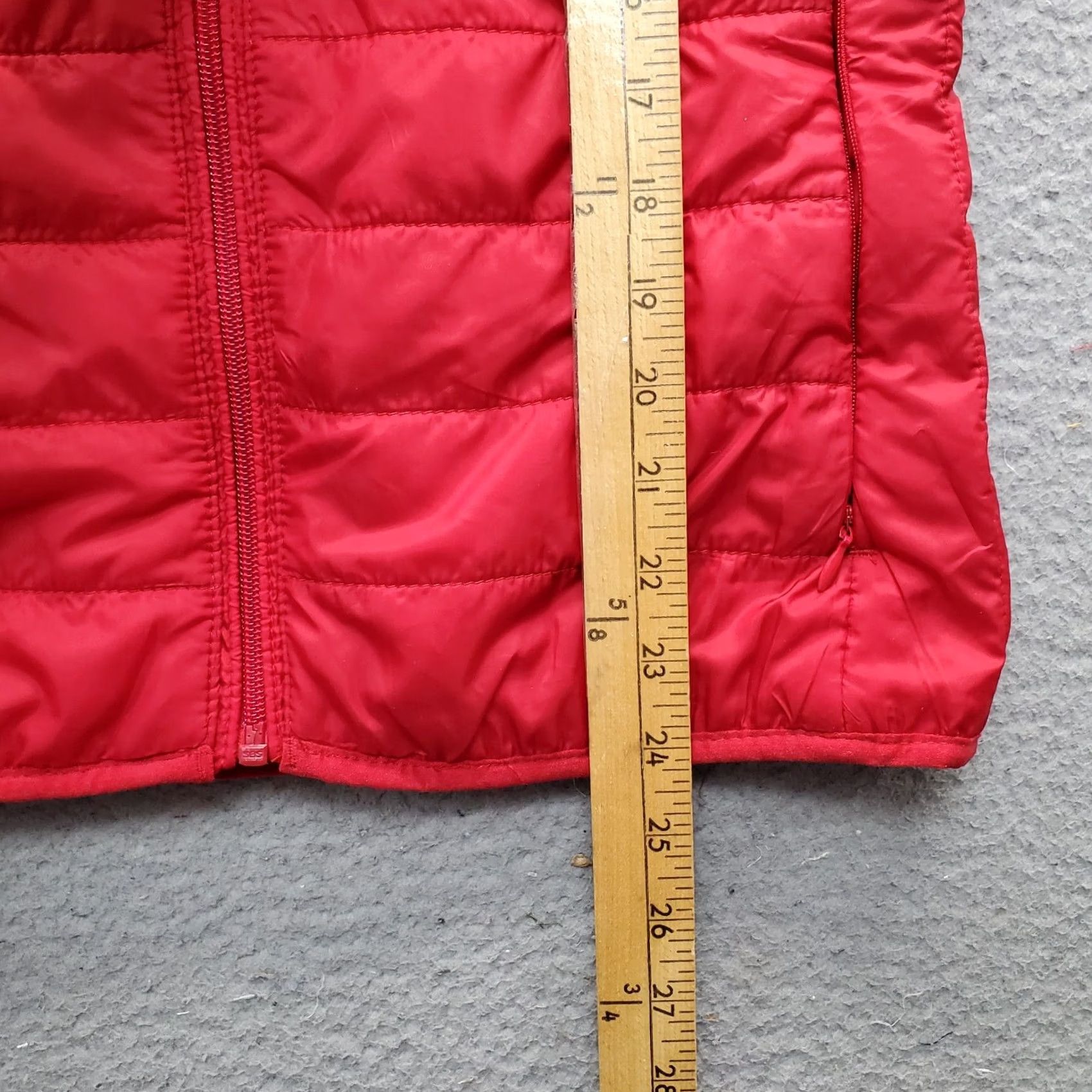 Vintage Core 365 Puffer Vest Womens Small Red Logo Sleeveless Pocket Full Zipper Shirt Size S / US 4 / IT 40 - 7 Thumbnail