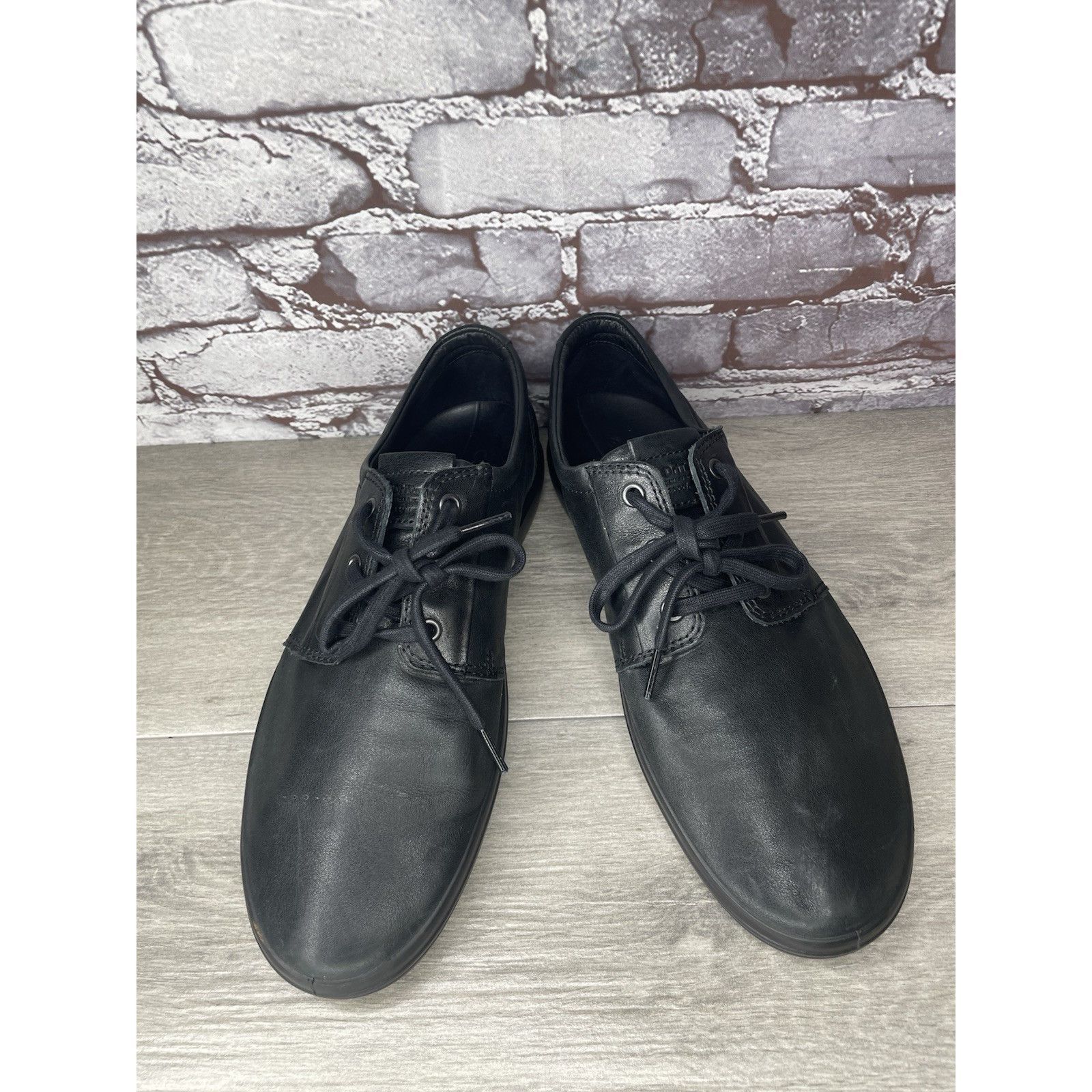 Ecco ECCO Danish Design Black Leather Triple Black Casual Sneaker Size US 10 / EU 43 - 2 Thumbnail
