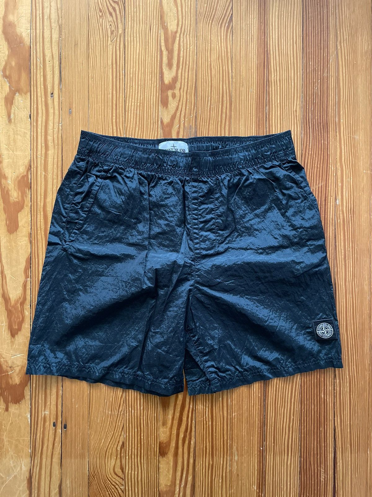 Stone Island Stone Island Nylon Metal Shorts Bottle Green Size US 32 / EU 48 - 1 Thumbnail