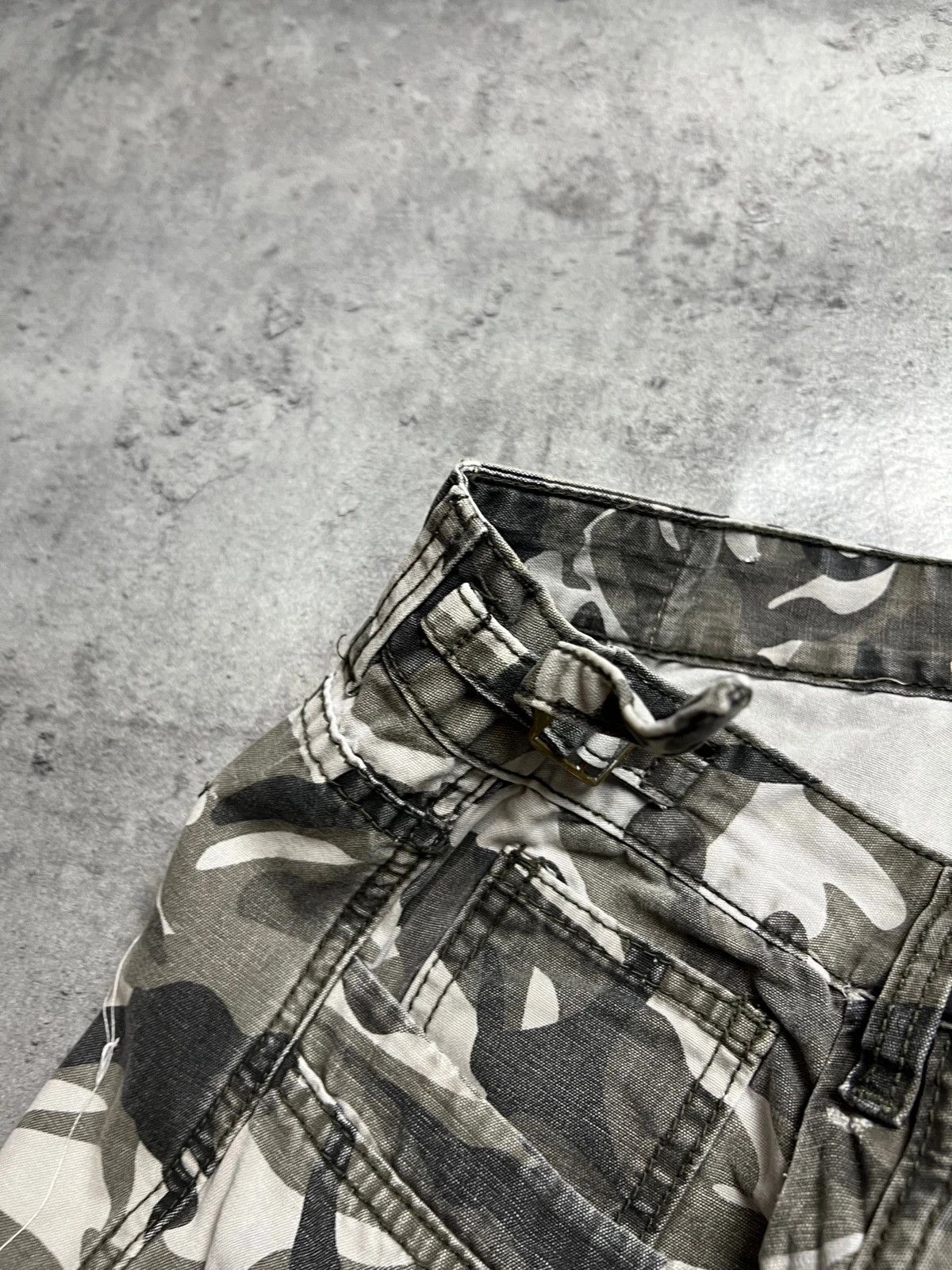 Vintage Camo military drain pants Size US 33 - 6 Thumbnail