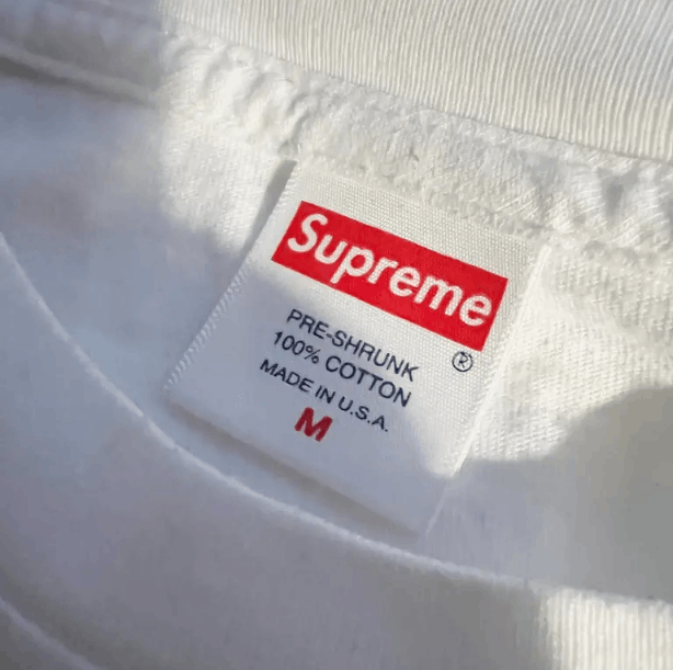 Supreme -SUPREME White Long Sleeve Light Blue Stacked Logo Medium Size US M / EU 48-50 / 2 - 2 Thumbnail