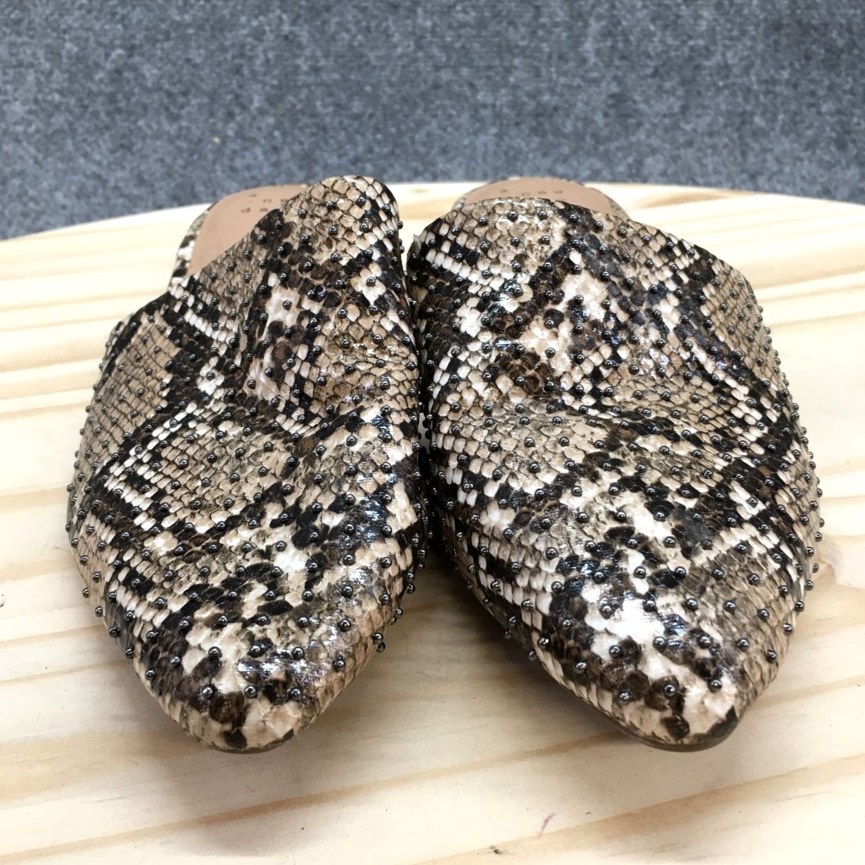 Vintage A New Day Sandals Womens 6.5 Snake Print Casual Slip On Mules Brown Faux Leather Size US 7 / IT 37 - 4 Thumbnail