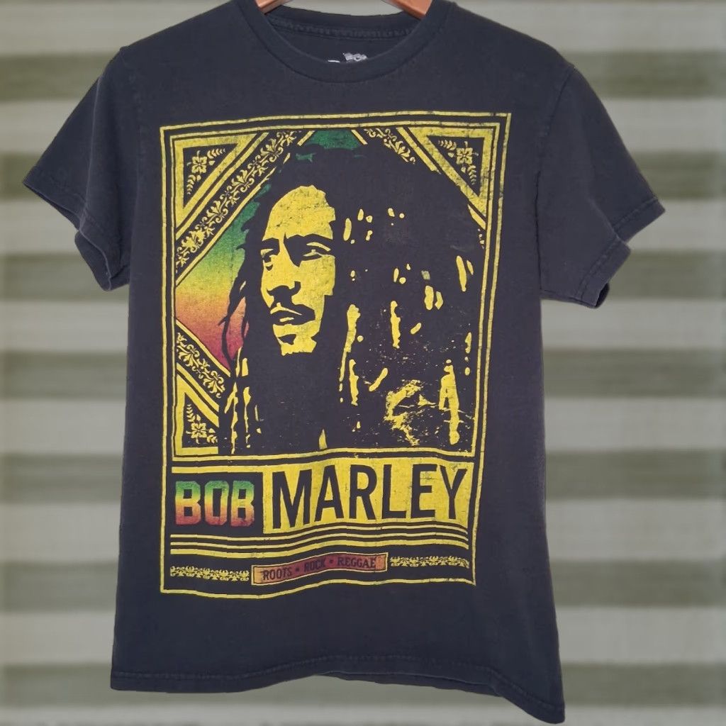 Vintage Bob Marley Shirt S Cotton Knit Short Sleeve Crew Neck Graphic Distressed Black Rastafari Music T-Shirt Mens Size US S / EU 44-46 / 1 - 1 Thumbnail