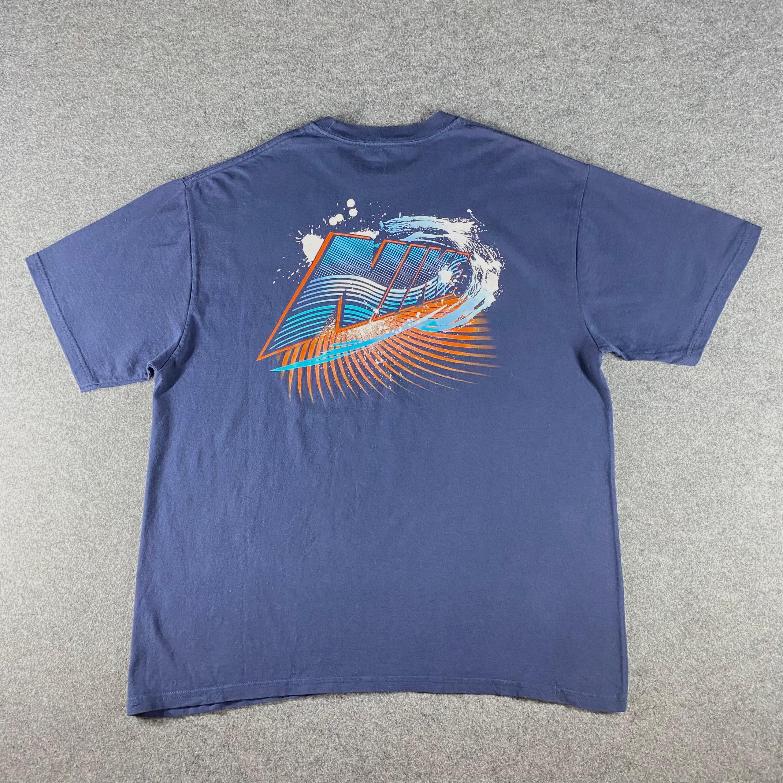 Nike Nike Small Logo Tshirt Size US XL / EU 56 / 4 - 1 Thumbnail