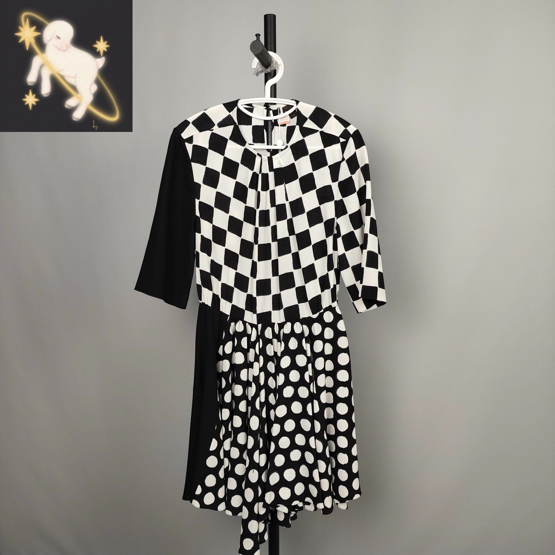 Louis Vuitton Louis Vuitton Black Dress 34 Women Size XS / US 0-2 / IT 36-38 - 1 Thumbnail