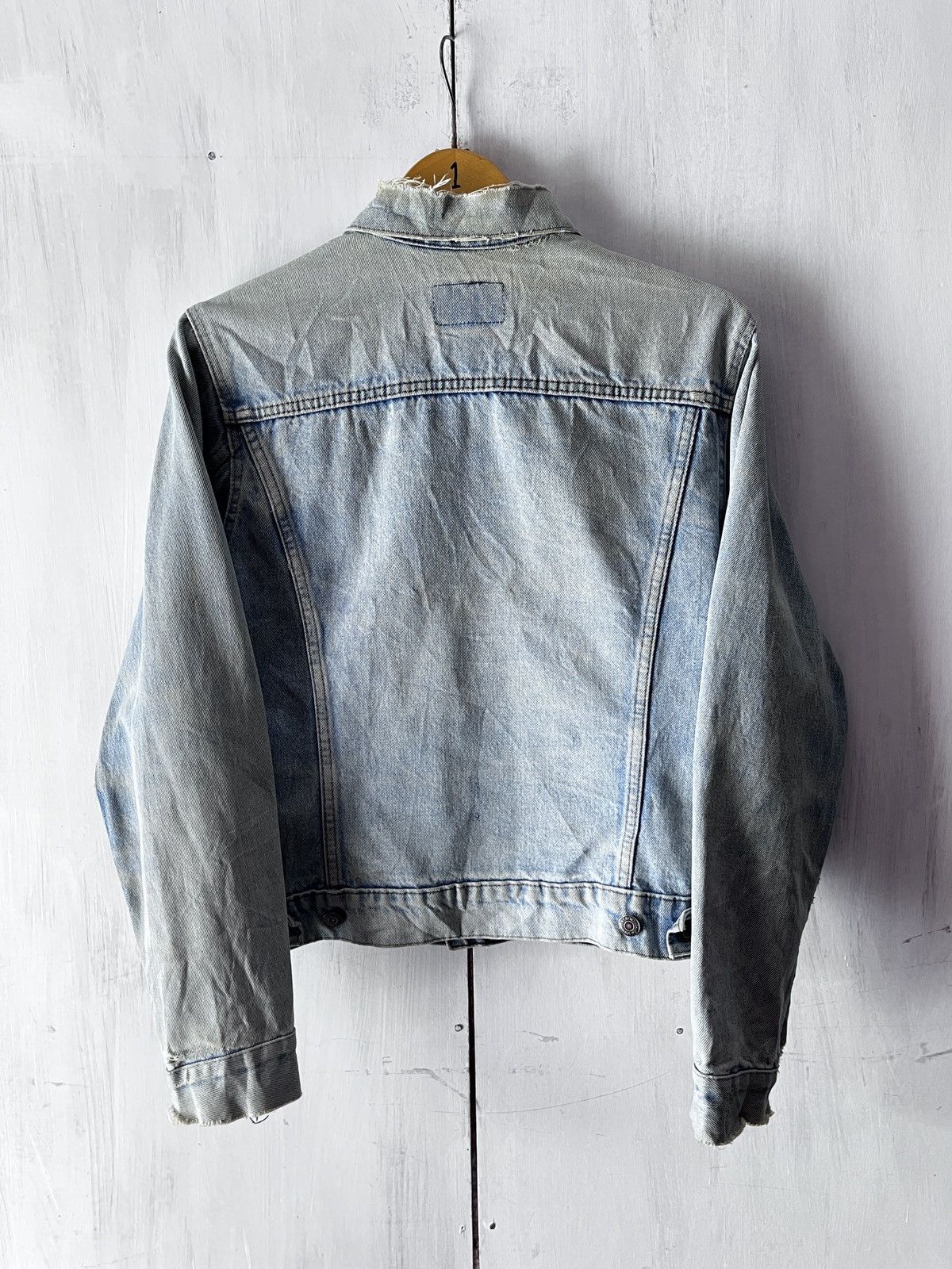 Levi's 1980s Levis Distressed denim jacket Size US S / EU 44-46 / 1 - 5 Thumbnail