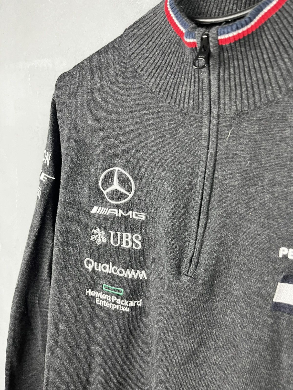 Mercedes-Benz Petronas AMG sweater size L Size US L / EU 52-54 / 3 - 4 Thumbnail