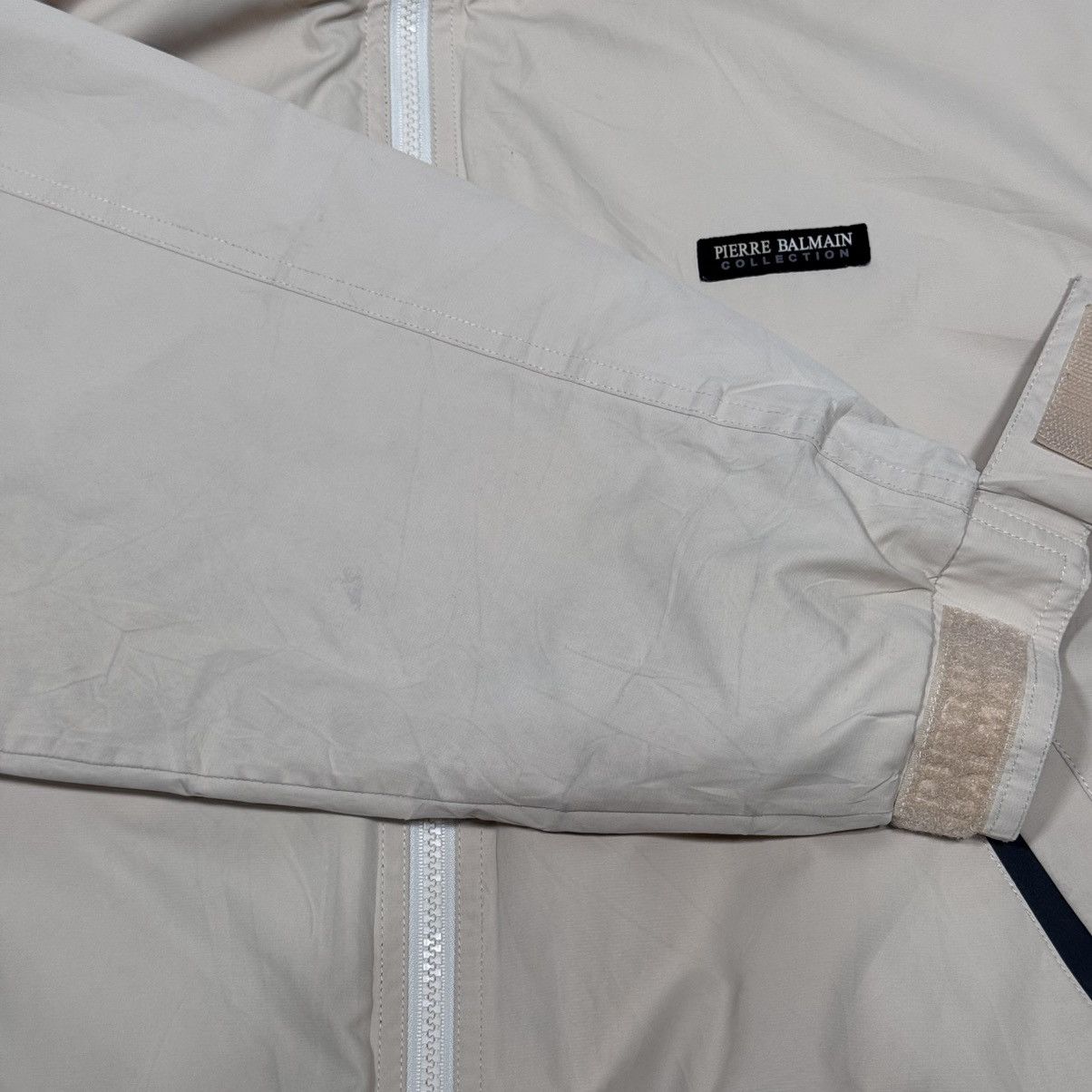 Balmain × Pierre Balmain × Vintage Vintage Pierre Balmain Thermolite Insulation Offwhite Size M Size US M / EU 48-50 / 2 - 15 Thumbnail