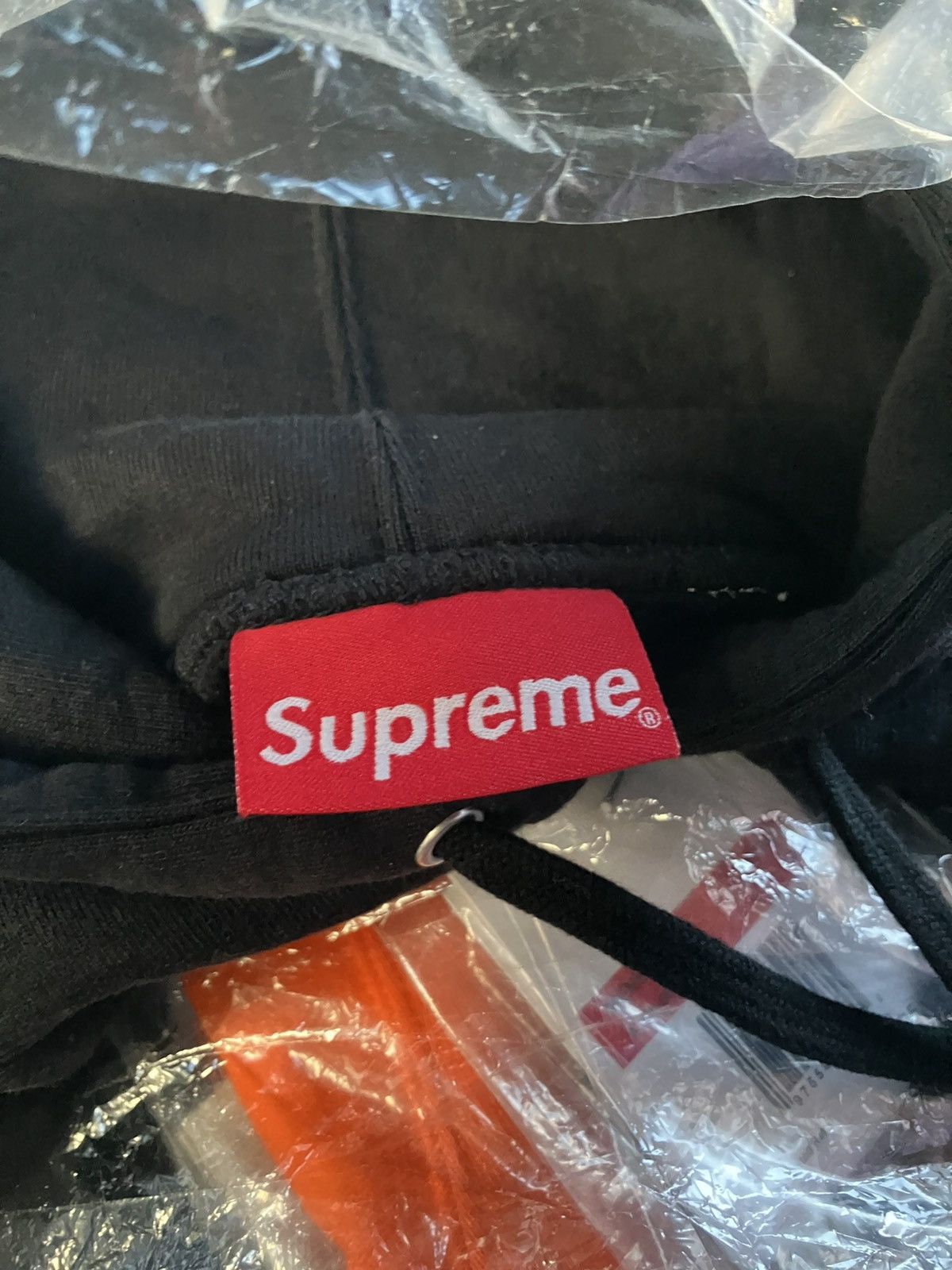 Supreme Supreme Hoodie (Never worn) Size US M / EU 48-50 / 2 - 3 Thumbnail