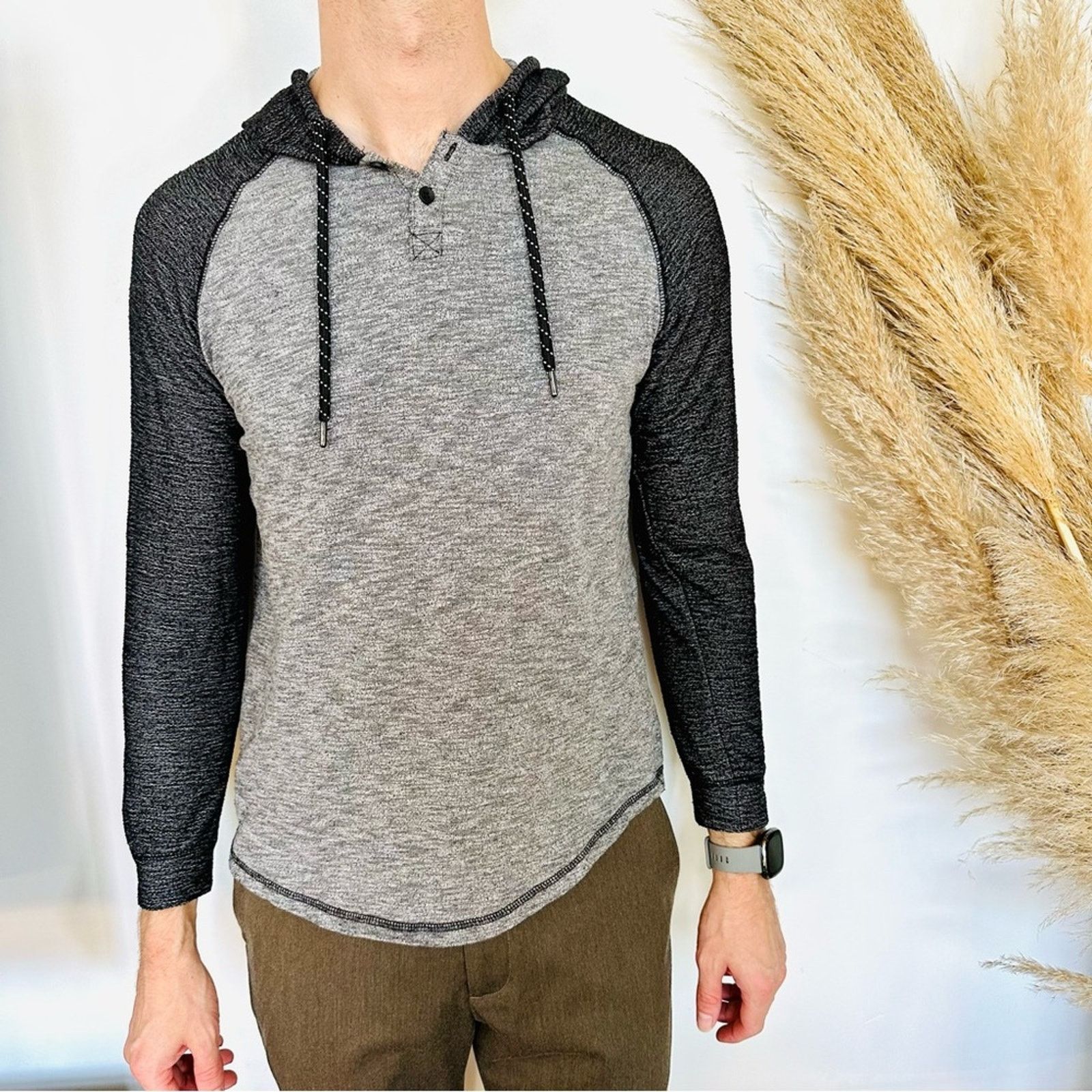 Ocean Current MENS OCEAN CURRENT Two Tone Dark Light Grey Henley Tee Shirt Size US M / EU 48-50 / 2 - 1 Thumbnail