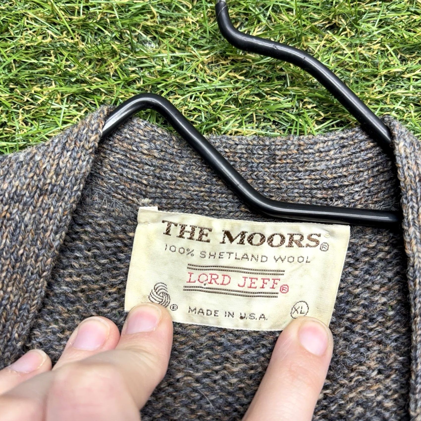 Vintage VINTAGE The Moors Lord Jeff Sweater Cardigan Mens XL Brown Wool Knit Long Sleeve V-Neck Button Open All Seasons Casual United States Men Size US XL / EU 56 / 4 - 4 Thumbnail