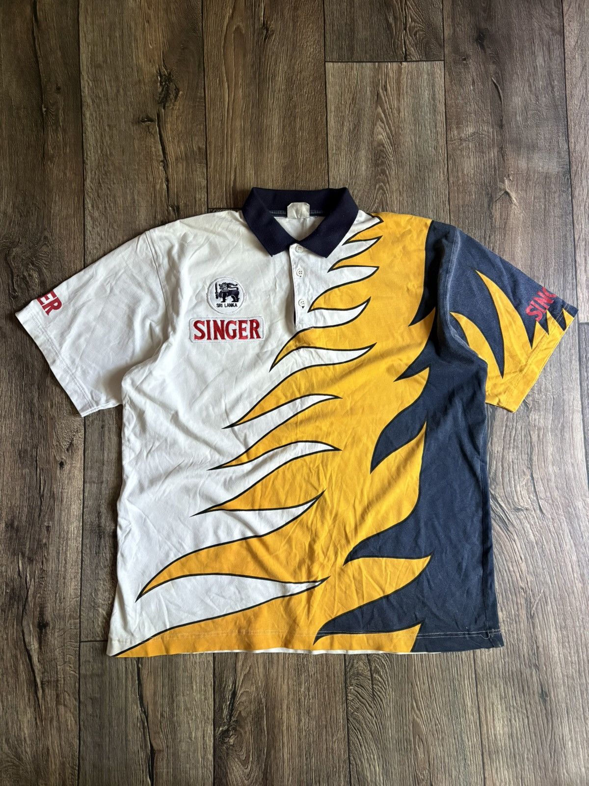 Vintage Vintage 90s Sri Lanka Singer Cricket National Team Jersey Size US L / EU 52-54 / 3 - 1 Thumbnail