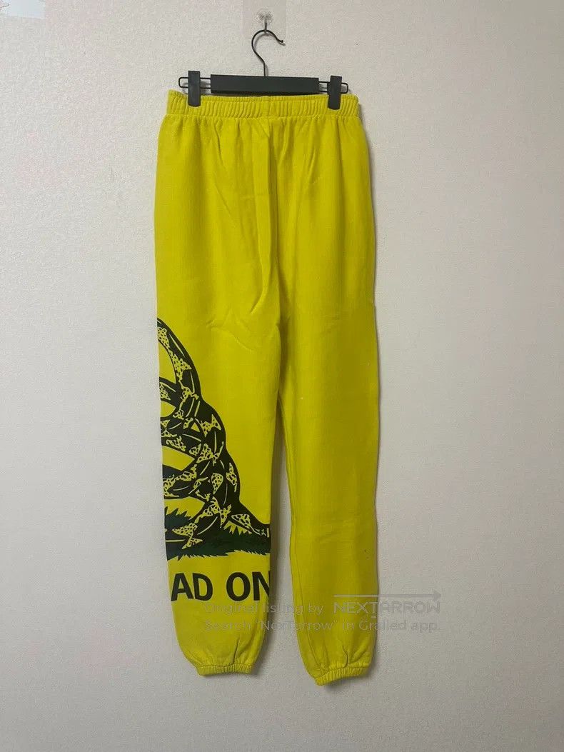 Vetements Vetements size XS Snake print pants Size US 27 - 2 Thumbnail