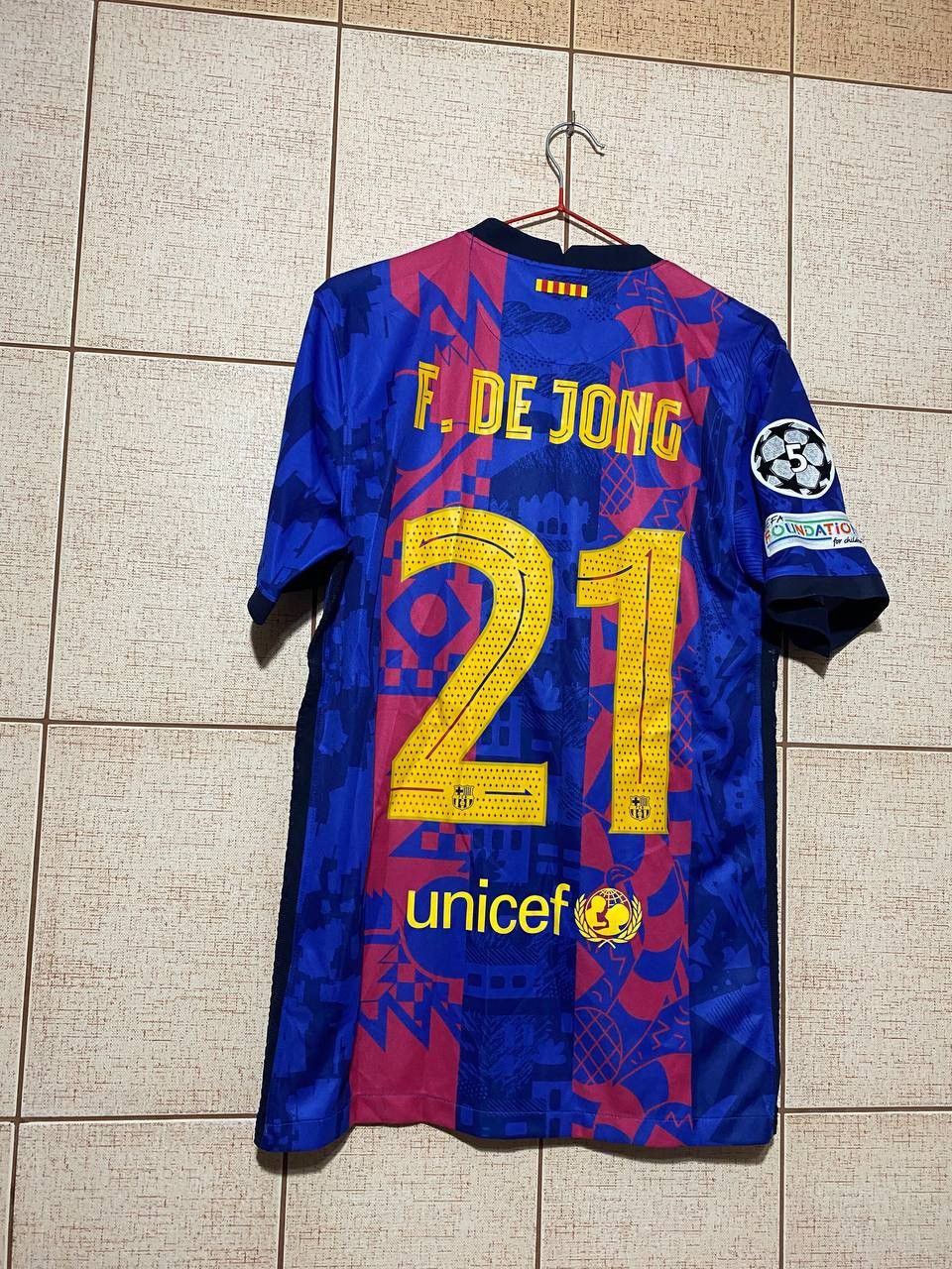 FC Barcelona 2021/22 Special Edition Jersey – De Jong 21