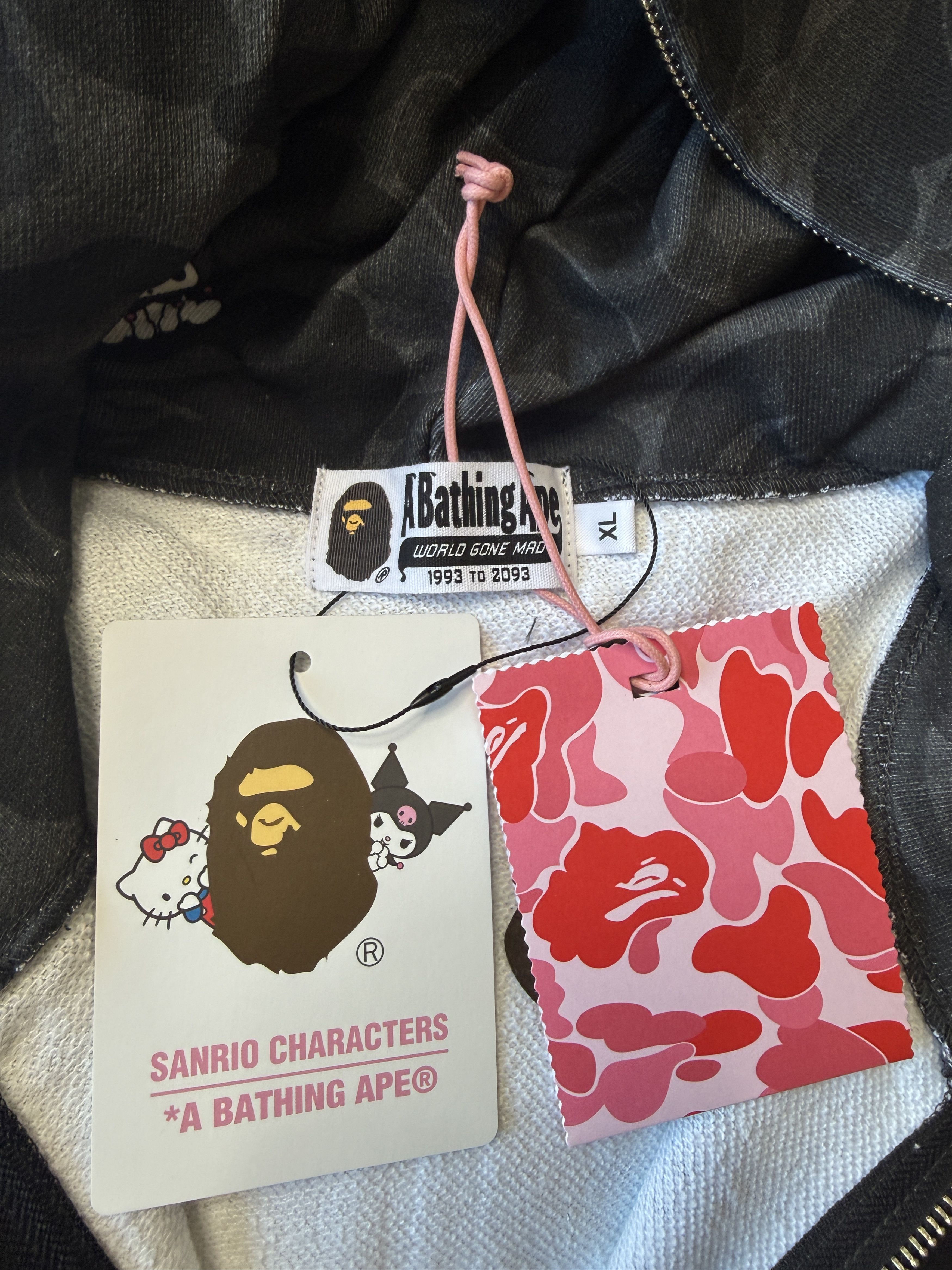Bape BAPE X KUROMI CAMO FULL ZIP HOODIE Size XL / US 12-14 / IT 48-50 - 14 Thumbnail