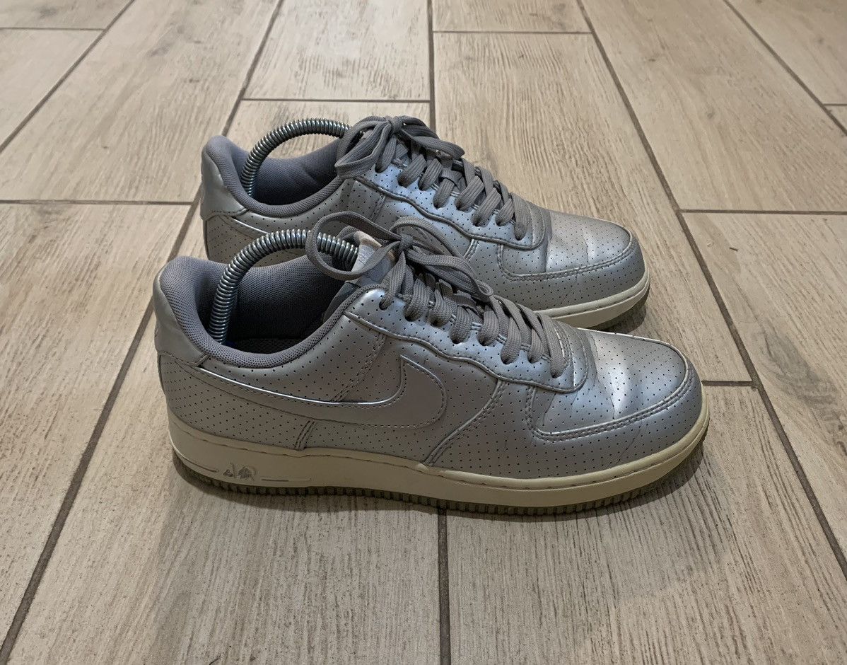 Nike × Vintage Nike Air Force 1 AF1 LV8 Low Olympic Metallic Silver Size US 8 / EU 41 - 2 Thumbnail
