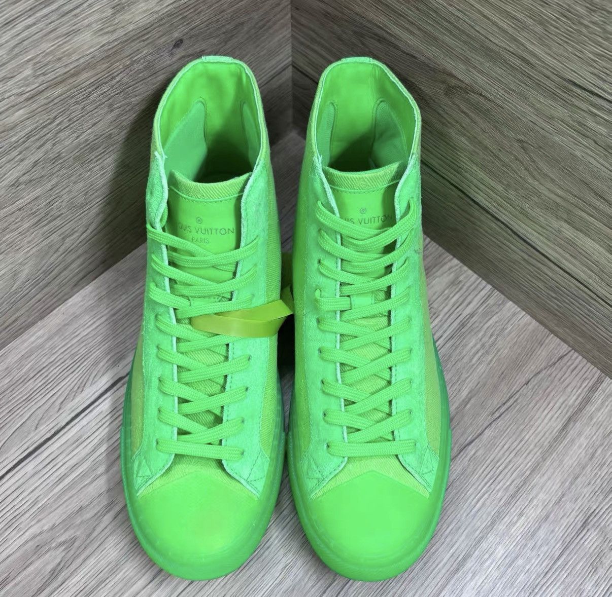 Louis Vuitton Louis Vuitton Tattoo Green Denim Sneakers J41 Size US 8 / EU 41 - 2 Thumbnail