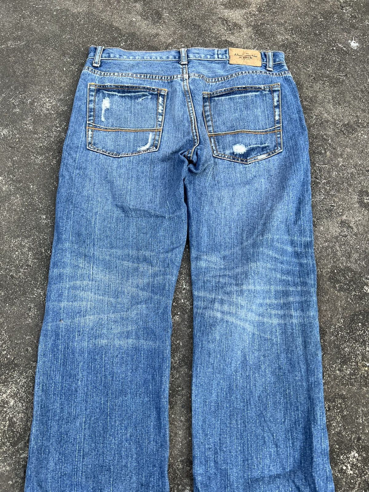 Abercrombie & Fitch × Vintage ABERCROMBIE & FITCH DISTRESSED JEANS Size US 31 - 9 Thumbnail