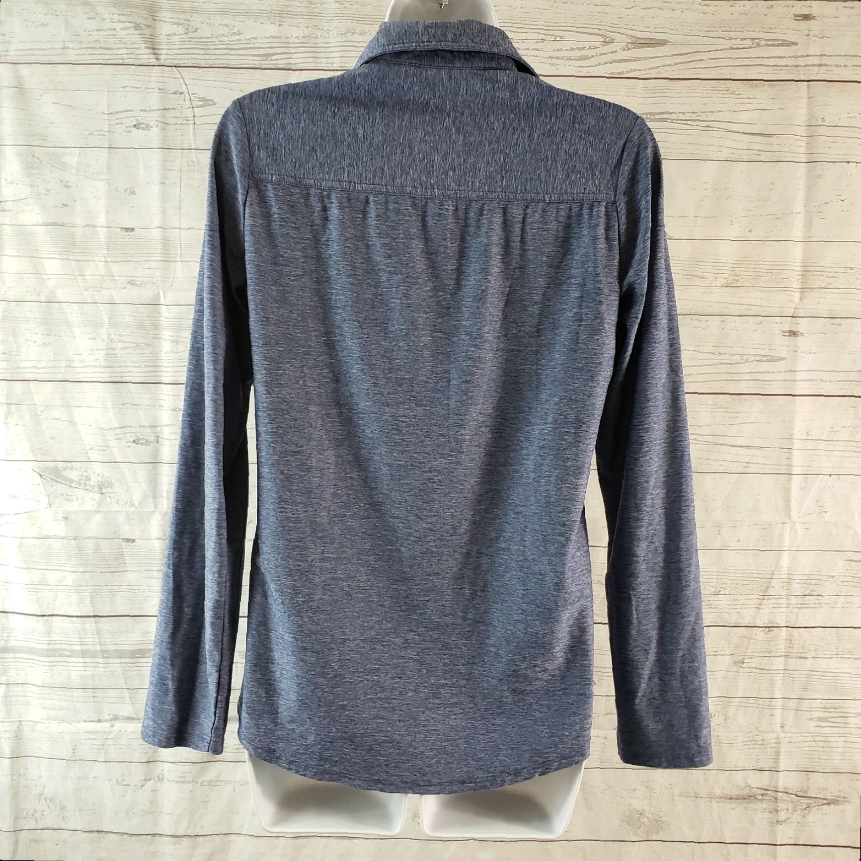 Eddie Bauer Eddie Bauer Womens Blue Button Front Long Sleeve Shirt Size Small User: Eddie Bauer Womens Blue Button Front Long Sleeve Shirt Size Small Size S / US 4 / IT 40 - 4 Thumbnail