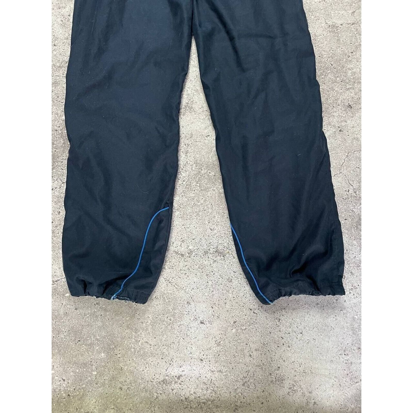 Adidas × Vintage Vintage Adidas Black Track Pants Medium Red Logo Mesh Lined Size US 30 / EU 46 - 5 Thumbnail