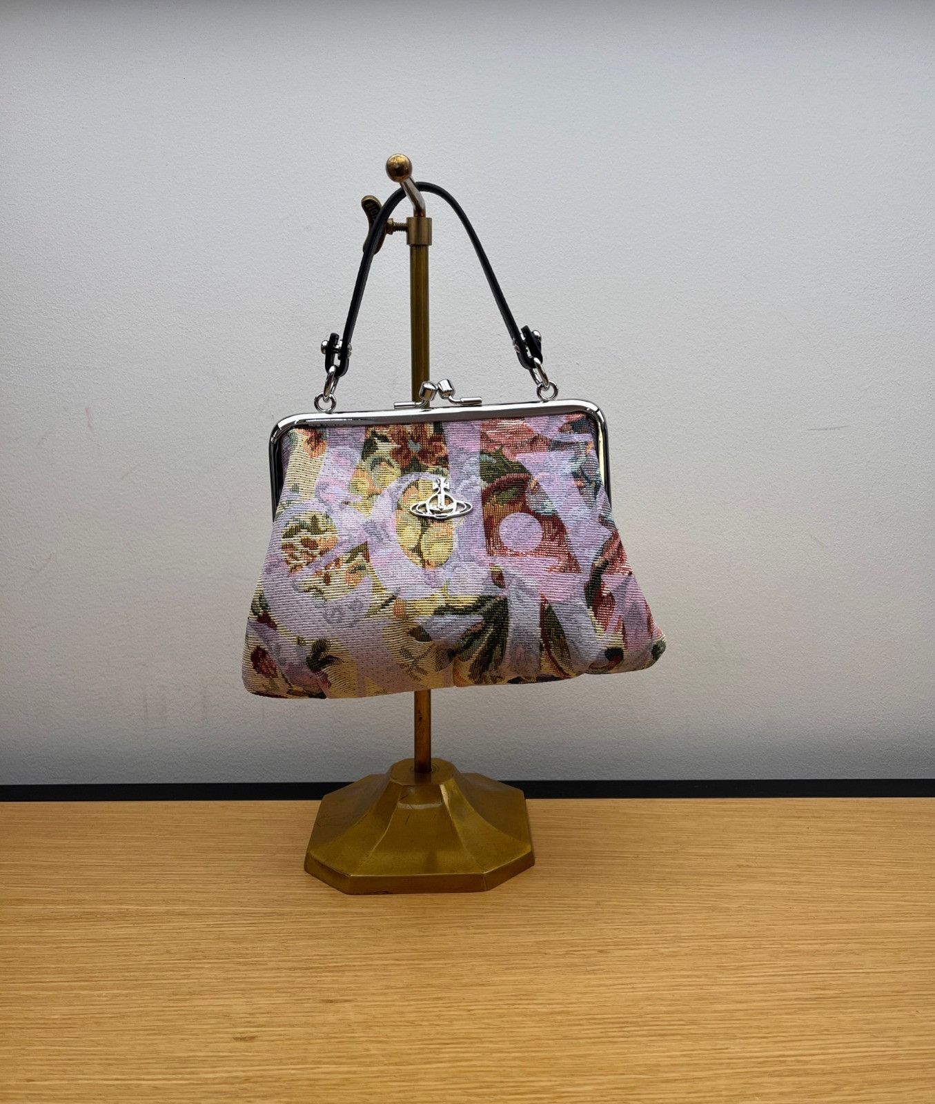 Vivienne Westwood o1f1d3z0525 Size: OS / Granny Bag in Brown | Grailed