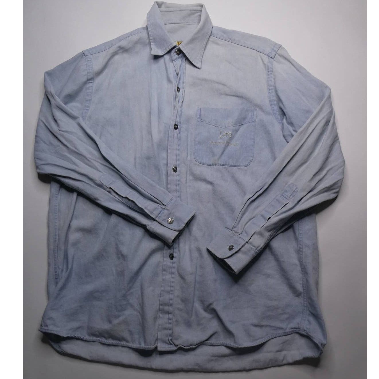Lee vintage Lee Brand denim shirt, size: medium, Made in USA Size US M / EU 48-50 / 2 - 1 Thumbnail