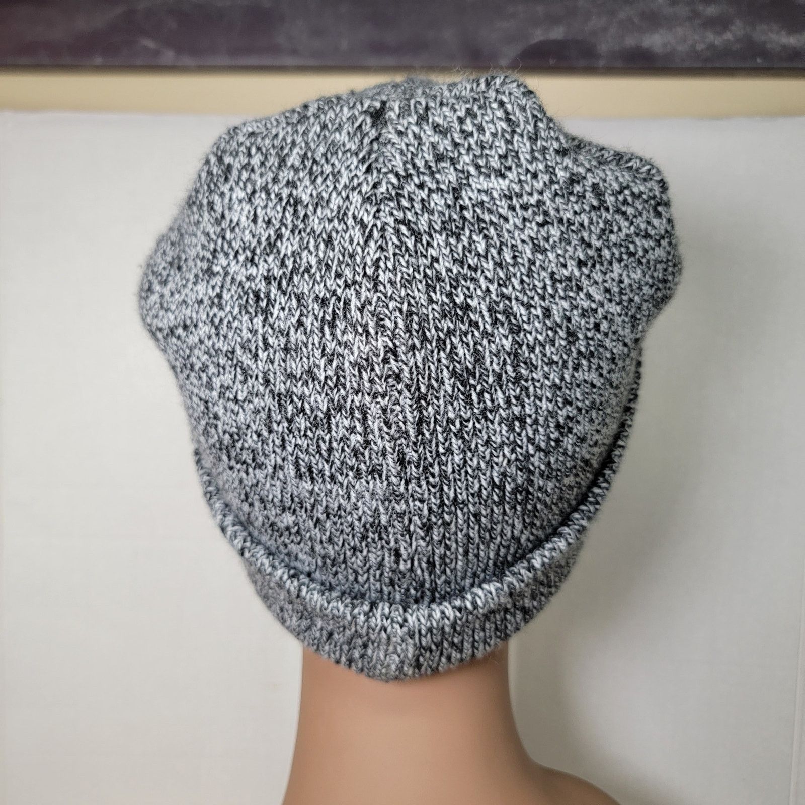 Other Unisex Grey Beanie w/ Pink Letters "IDK" - One Size Size ONE SIZE - 4 Thumbnail