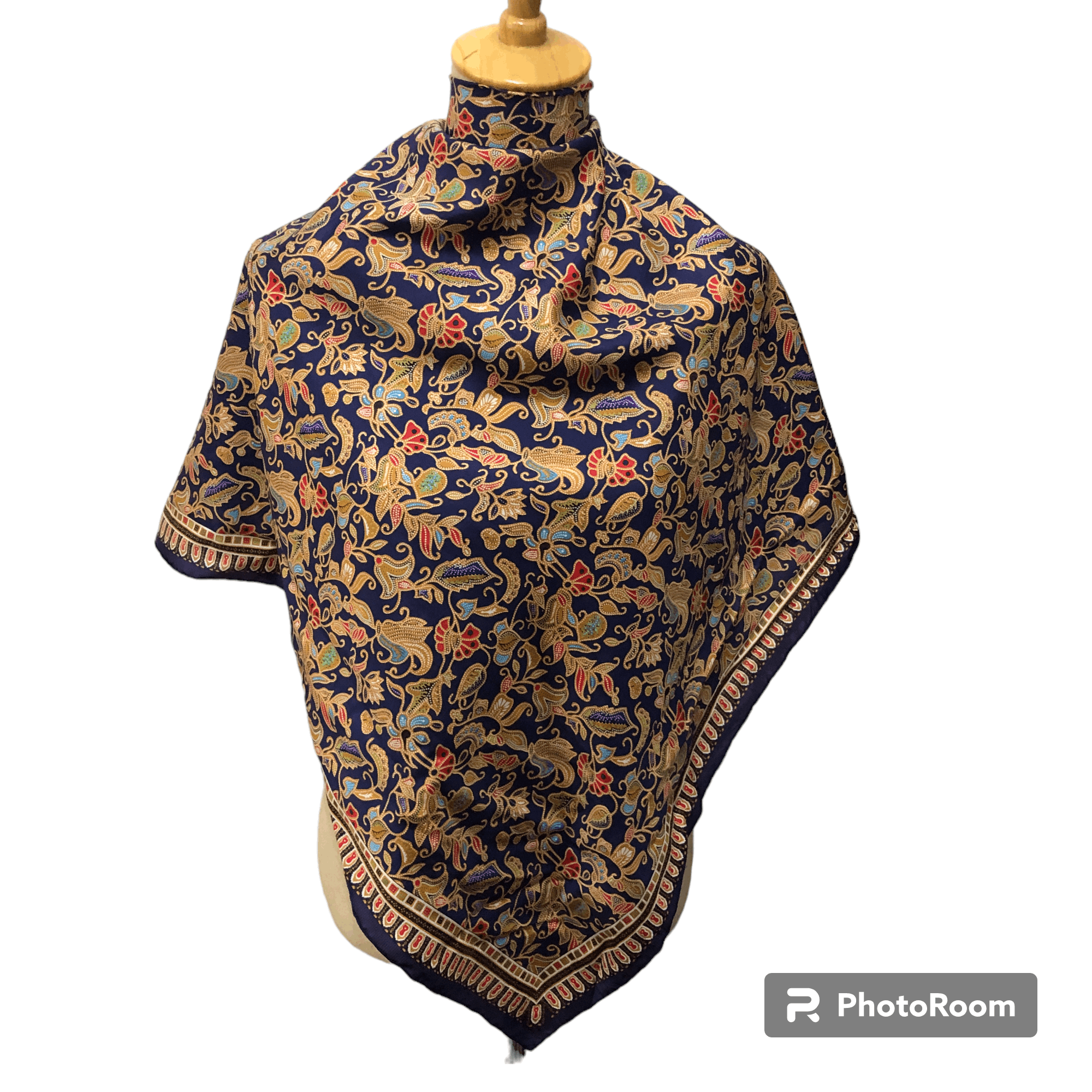 Japanese Brand Avant Garde Paisley Hand Rolled Silk Scarf M1087 Size ONE SIZE - 1 Thumbnail